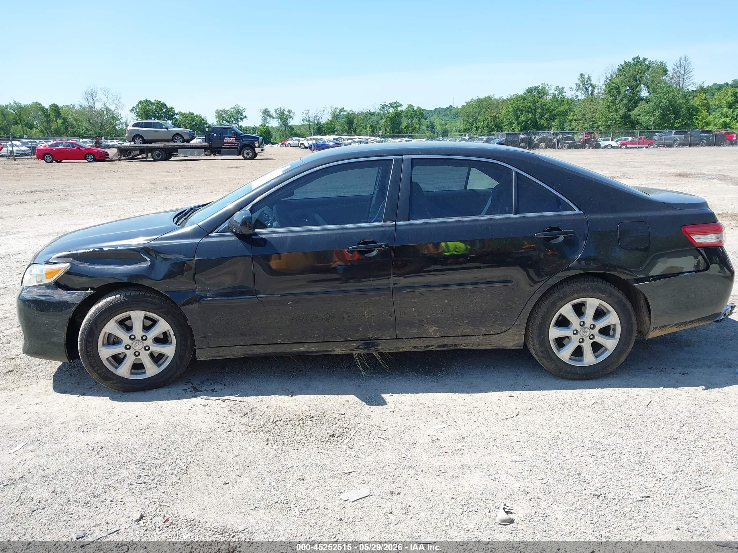2011 Toyota Camry Le Black vin: 4T1BF3EK1BU158079