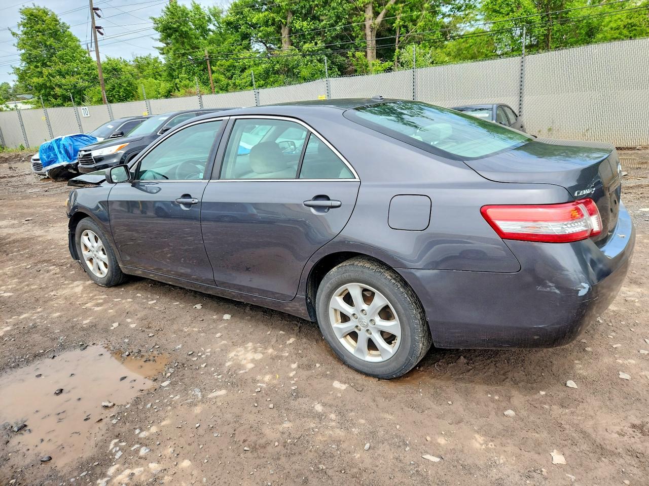2011 Toyota Camry Le Black vin: 4T1BF3EK1BU182205
