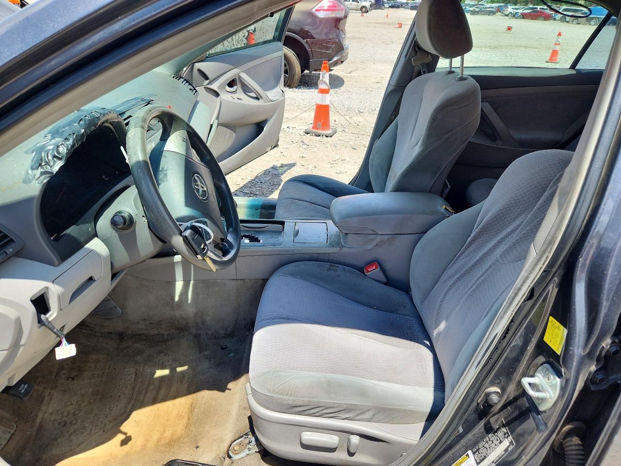 2011 Toyota Camry Le Gray vin: 4T1BF3EK1BU188148