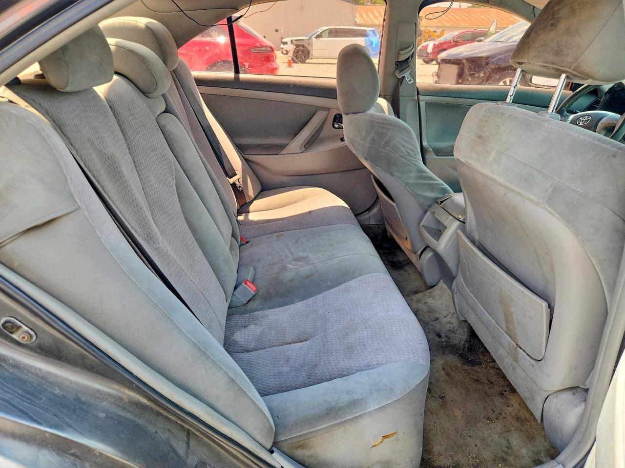 2011 Toyota Camry Le Gray vin: 4T1BF3EK1BU188148