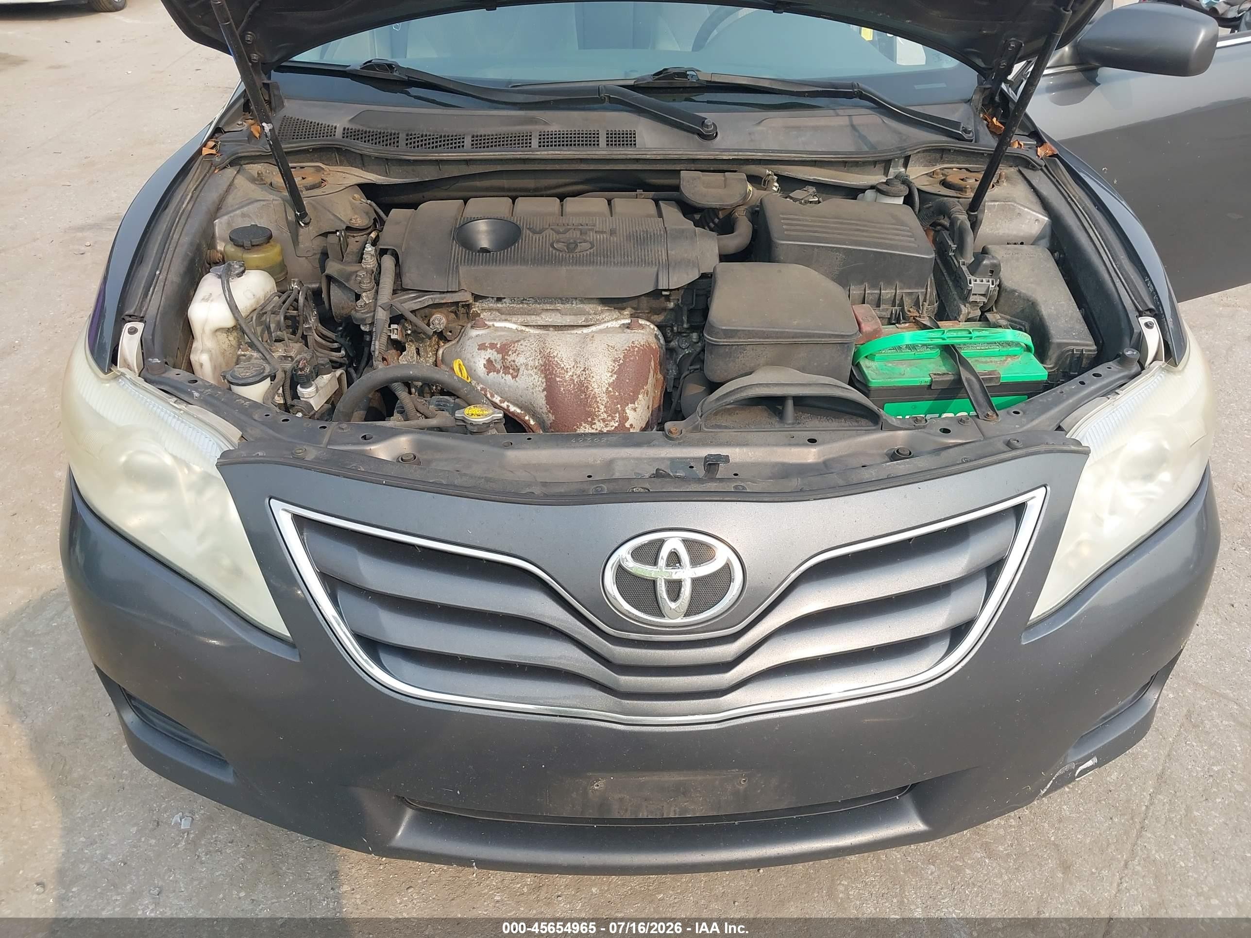 2011 Toyota Camry Le Gray vin: 4T1BF3EK1BU190112