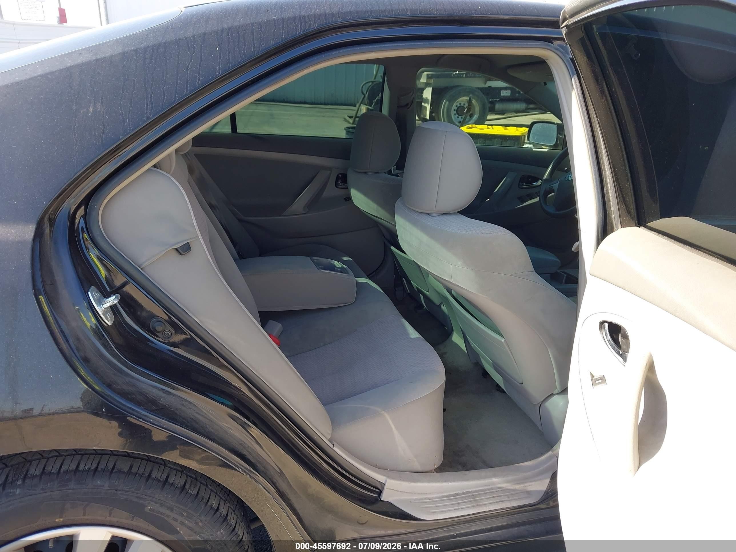 2011 Toyota Camry Le Черный vin: 4T1BF3EK1BU209502