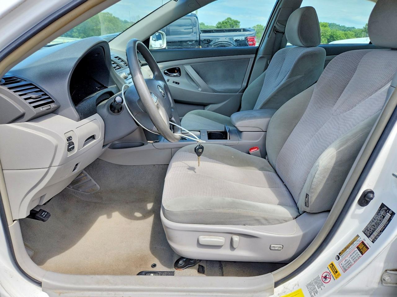2011 Toyota Camry Le White vin: 4T1BF3EK1BU585682