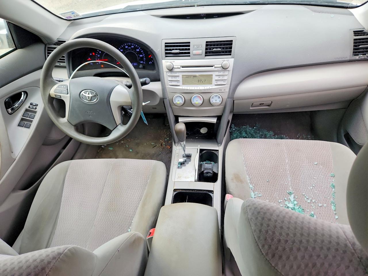 2011 Toyota Camry Le Silver vin: 4T1BF3EK1BU613254
