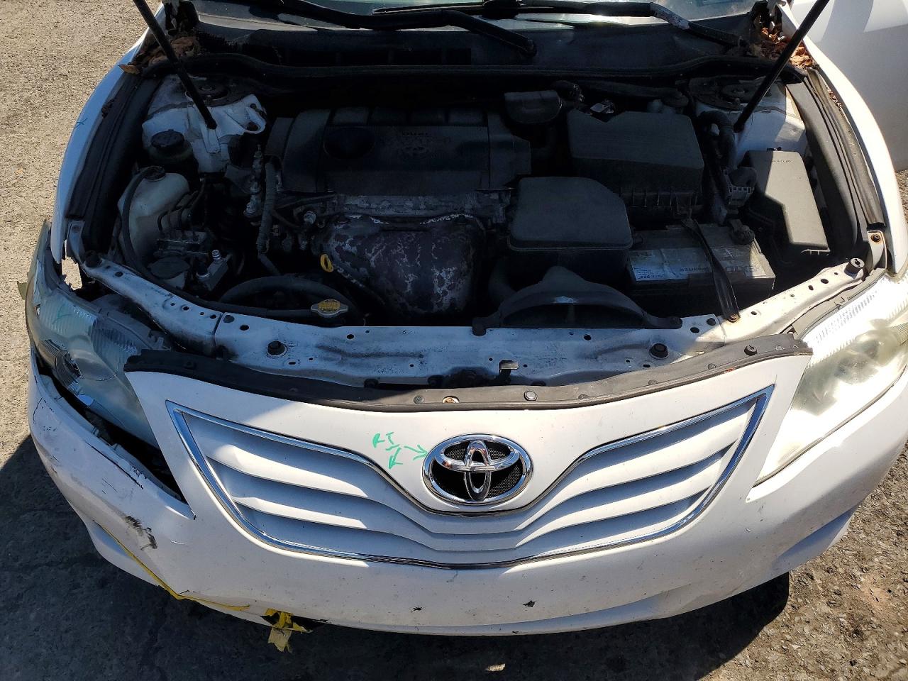 2011 Toyota Camry Le White vin: 4T1BF3EK1BU623461