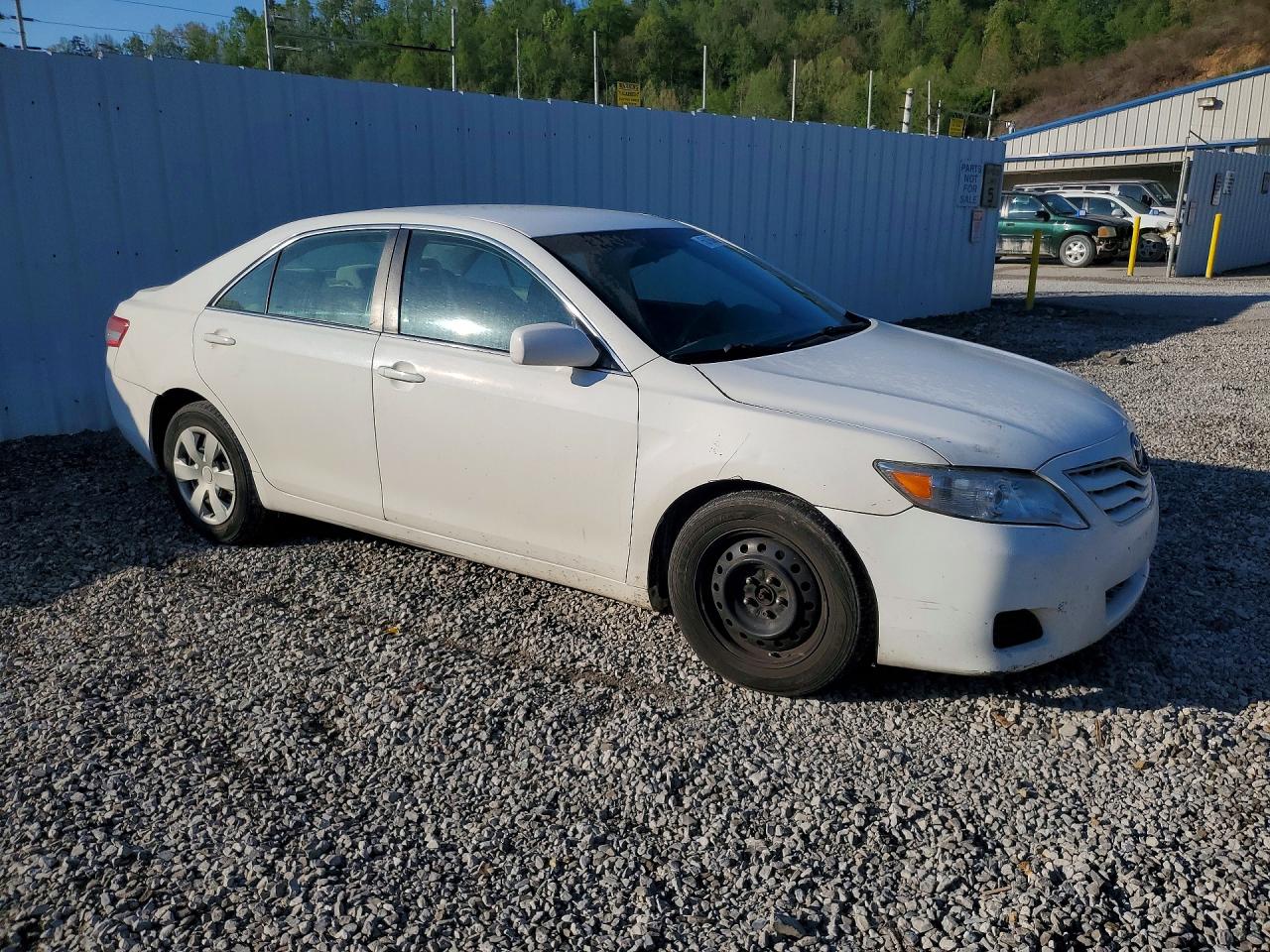 2011 Toyota Camry Le White vin: 4T1BF3EK1BU648389