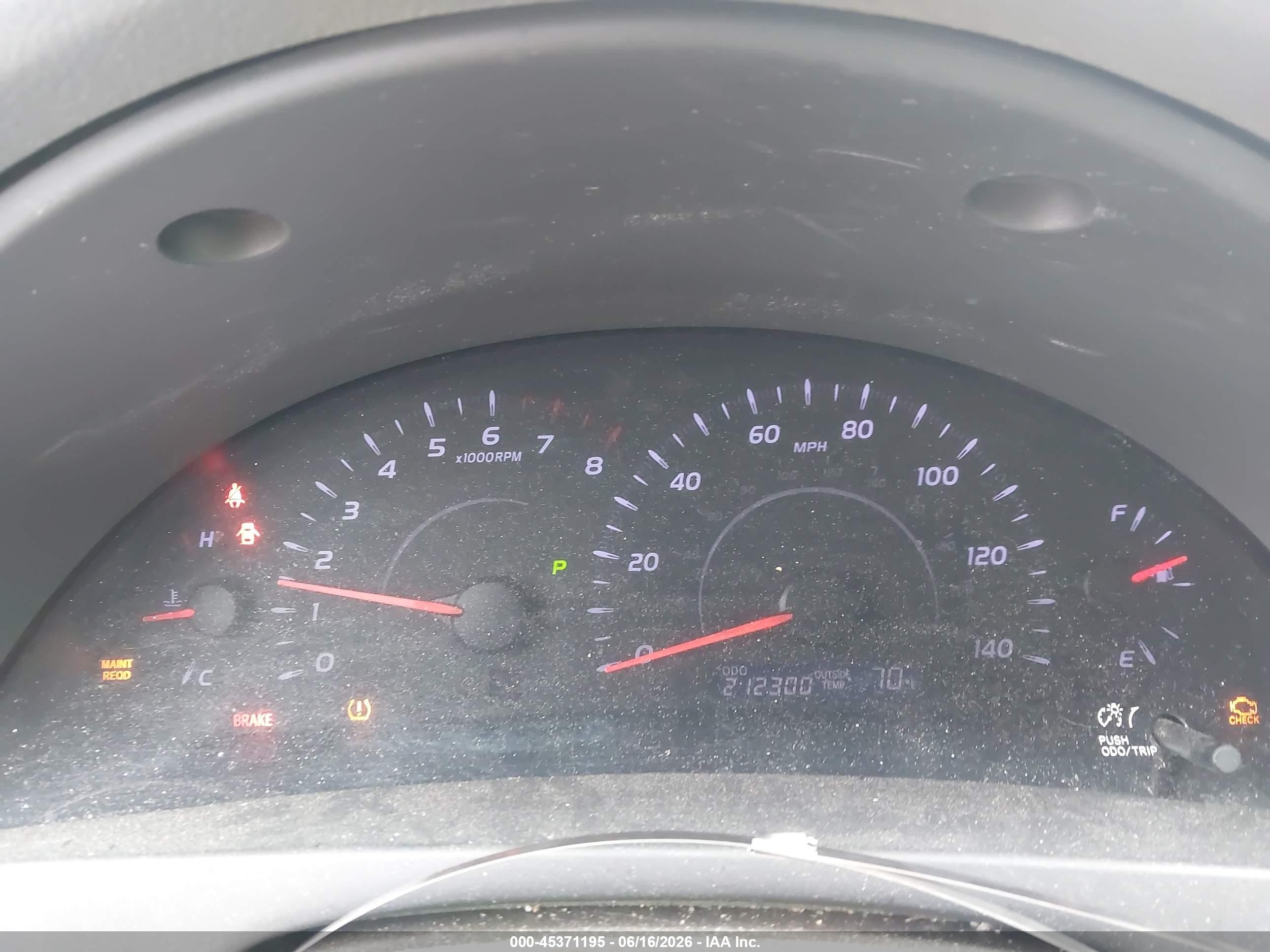 2011 Toyota Camry Le Белый vin: 4T1BF3EK1BU656377