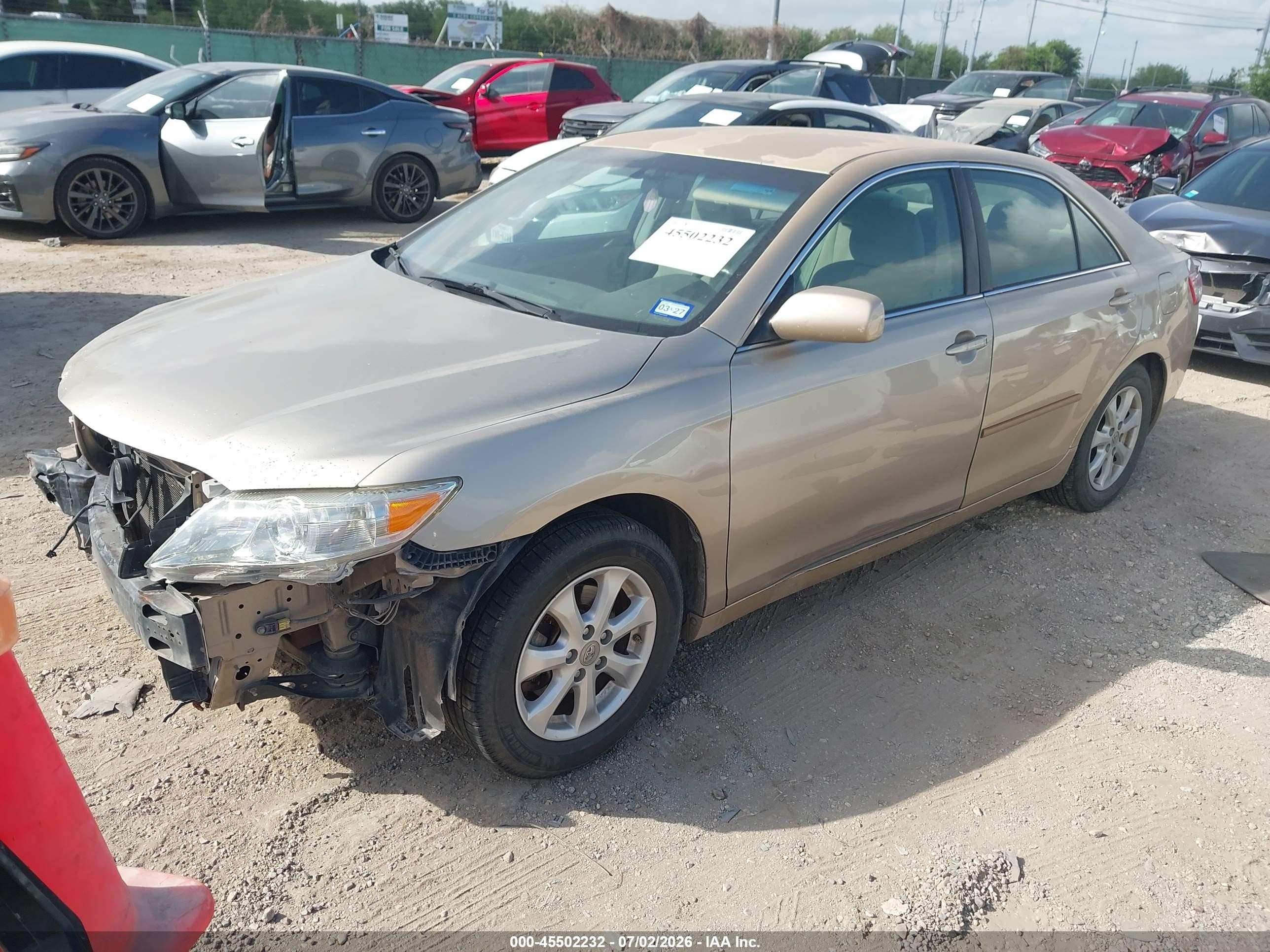 2011 Toyota Camry Le Бежевый vin: 4T1BF3EK1BU657870
