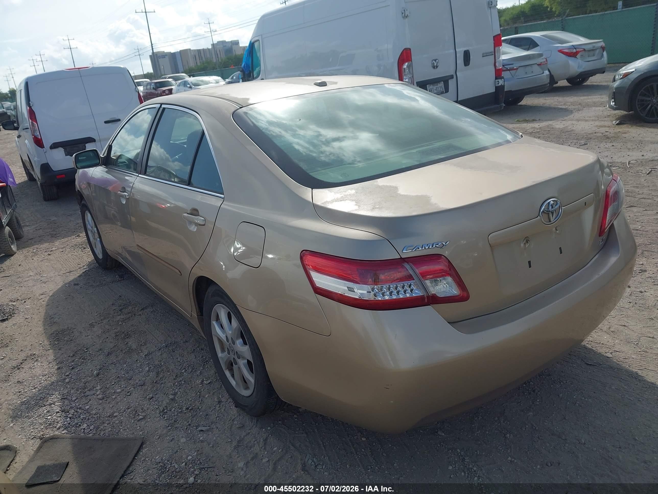 2011 Toyota Camry Le Бежевый vin: 4T1BF3EK1BU657870
