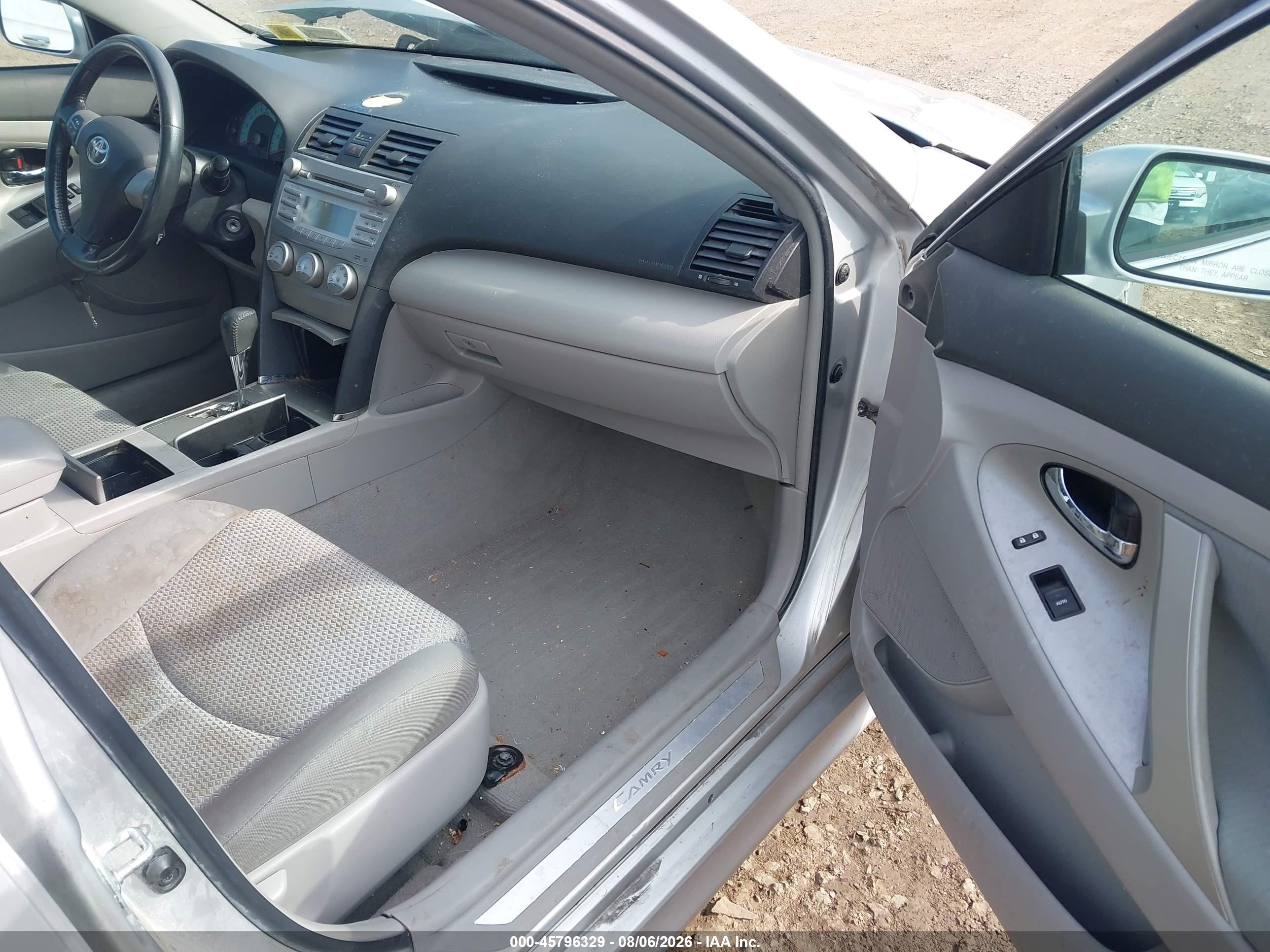 2011 Toyota Camry Se Серебряный vin: 4T1BF3EK1BU668917