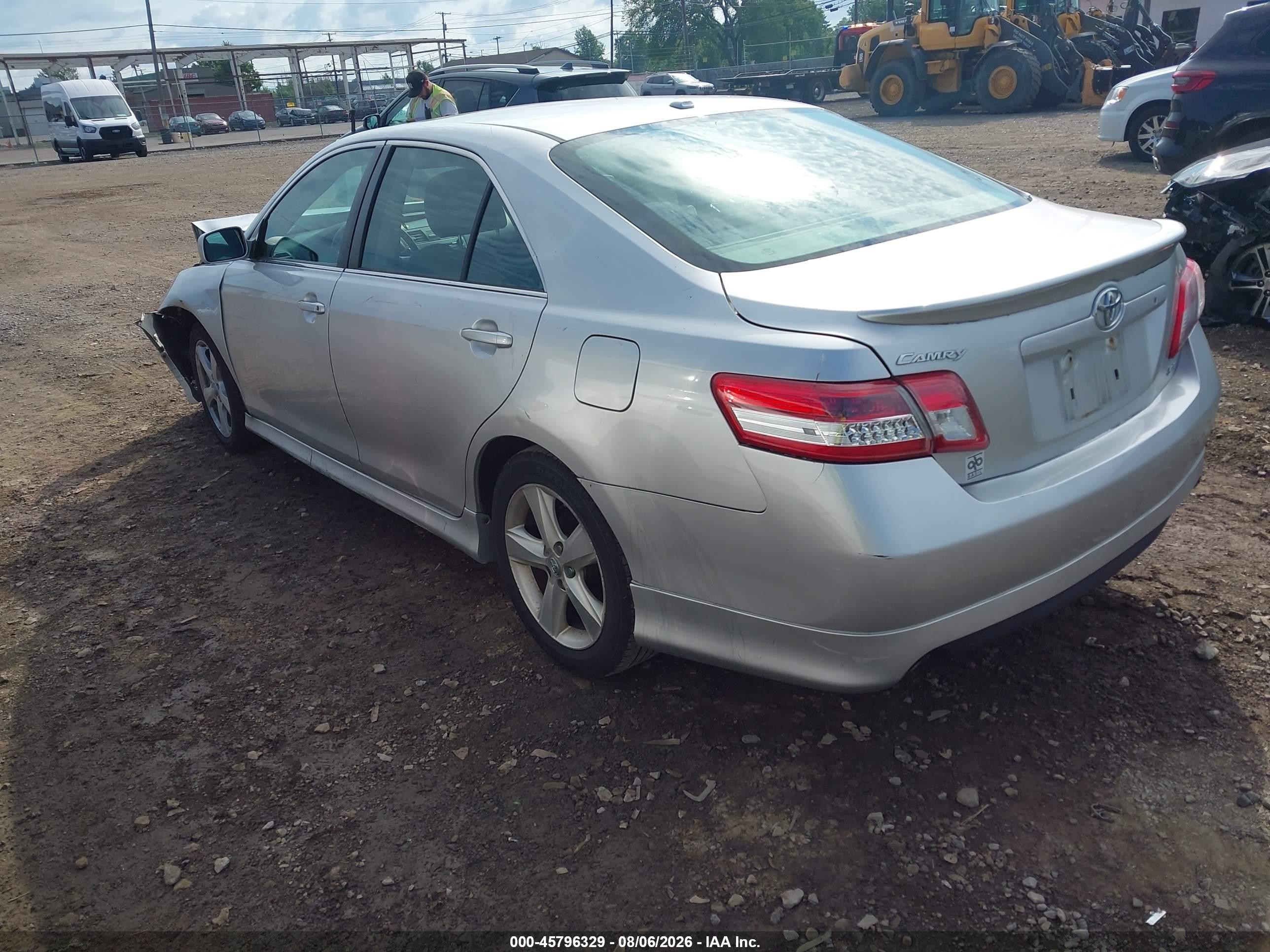 2011 Toyota Camry Se Серебряный vin: 4T1BF3EK1BU668917