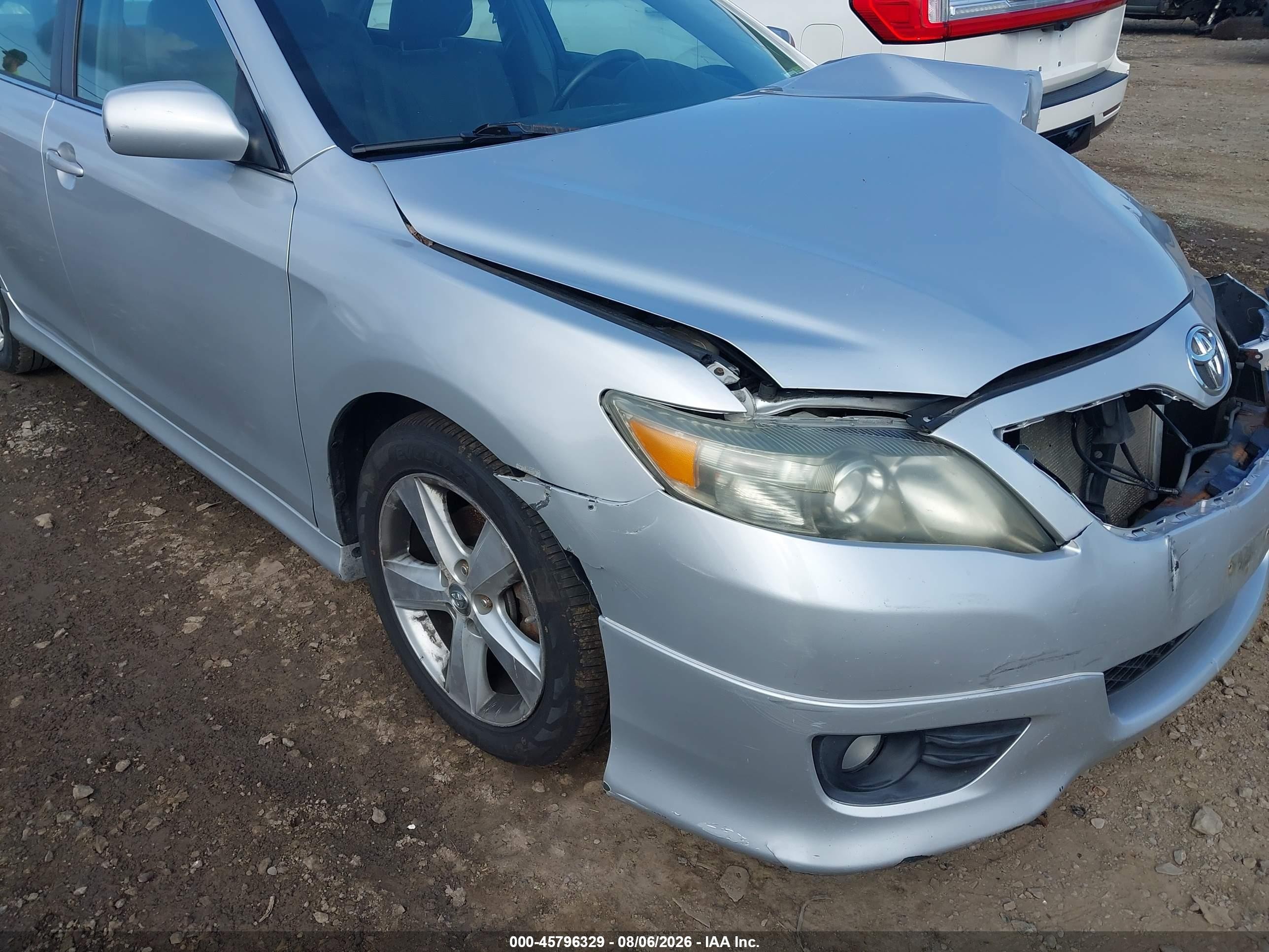 2011 Toyota Camry Se Серебряный vin: 4T1BF3EK1BU668917