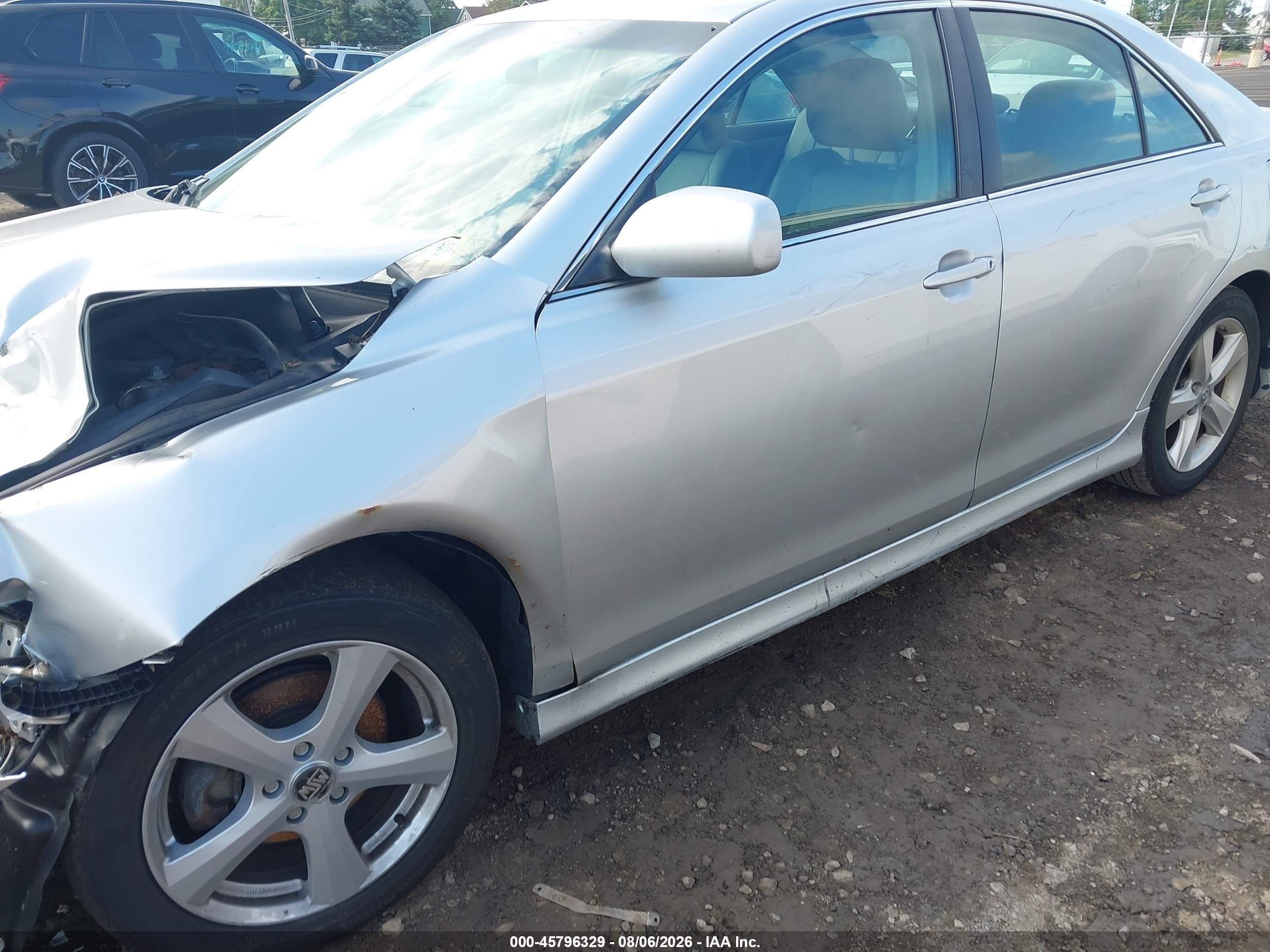 2011 Toyota Camry Se Серебряный vin: 4T1BF3EK1BU668917