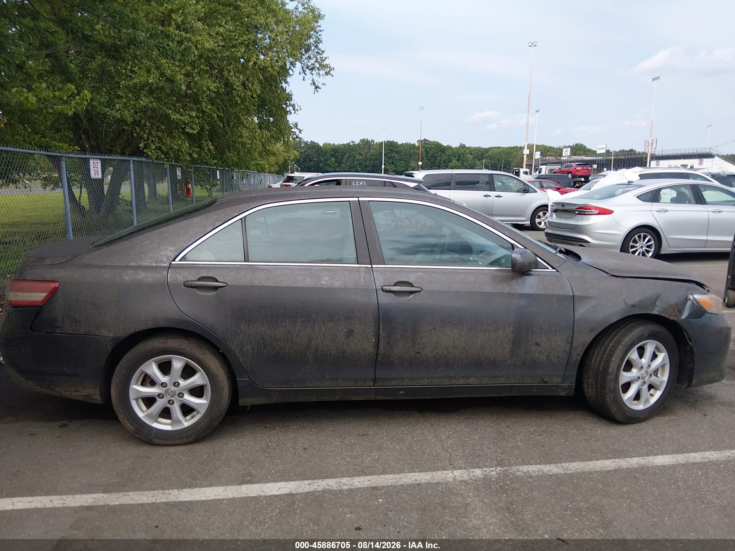2011 Toyota Camry Le Черный vin: 4T1BF3EK1BU671204