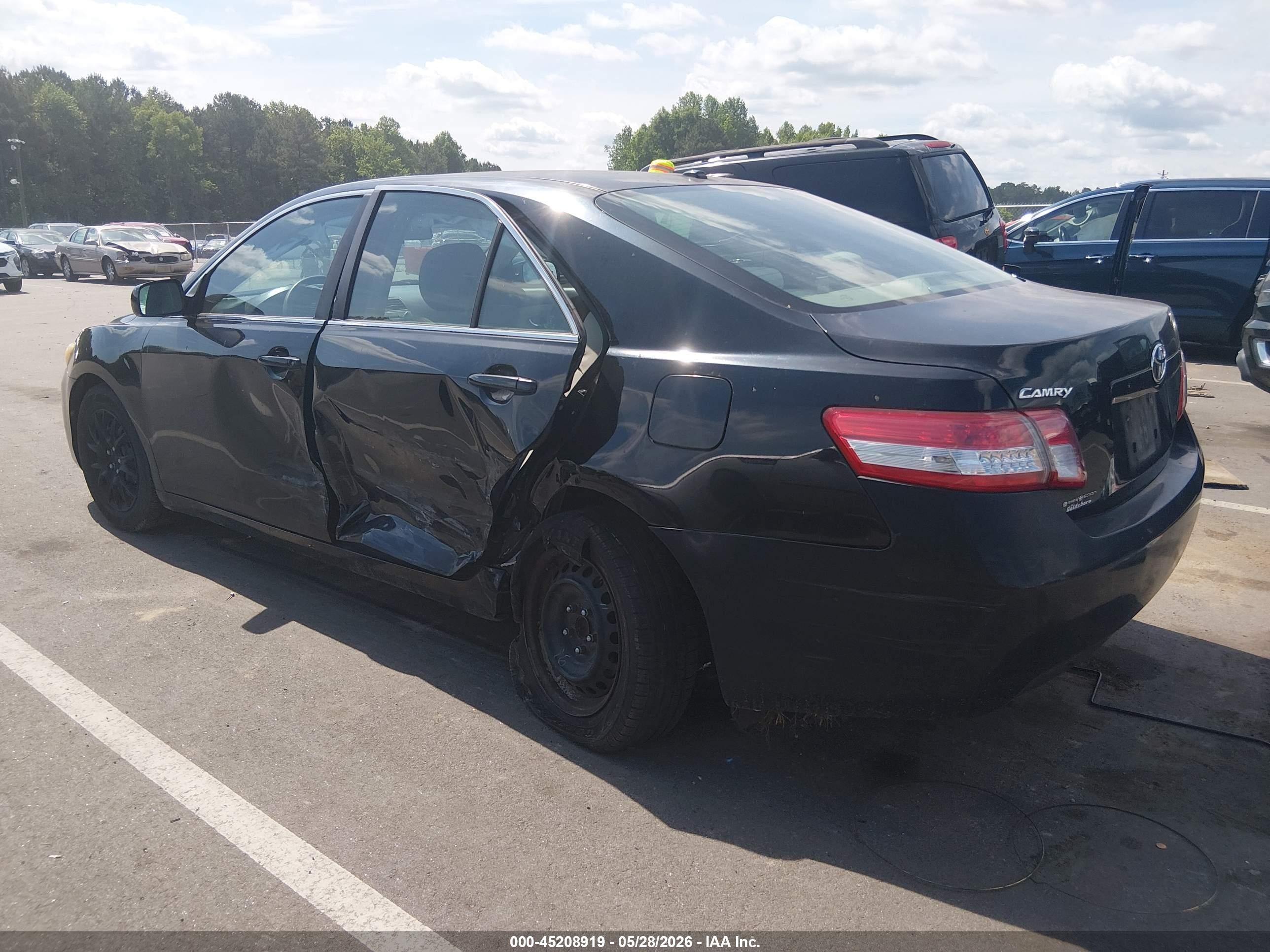 2011 Toyota Camry   Black vin: 4T1BF3EK1BU674149