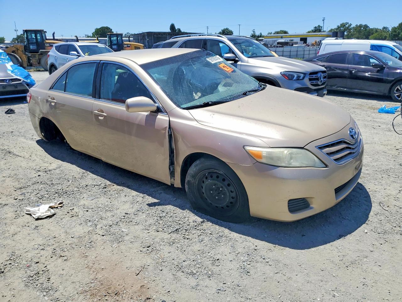 2011 Toyota Camry Le Tan vin: 4T1BF3EK1BU677908
