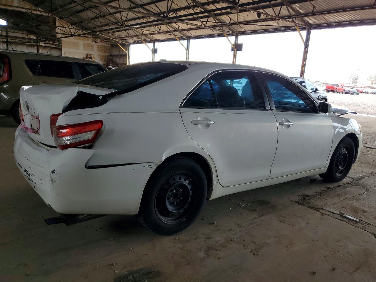 2011 Toyota Camry Le White vin: 4T1BF3EK1BU681473