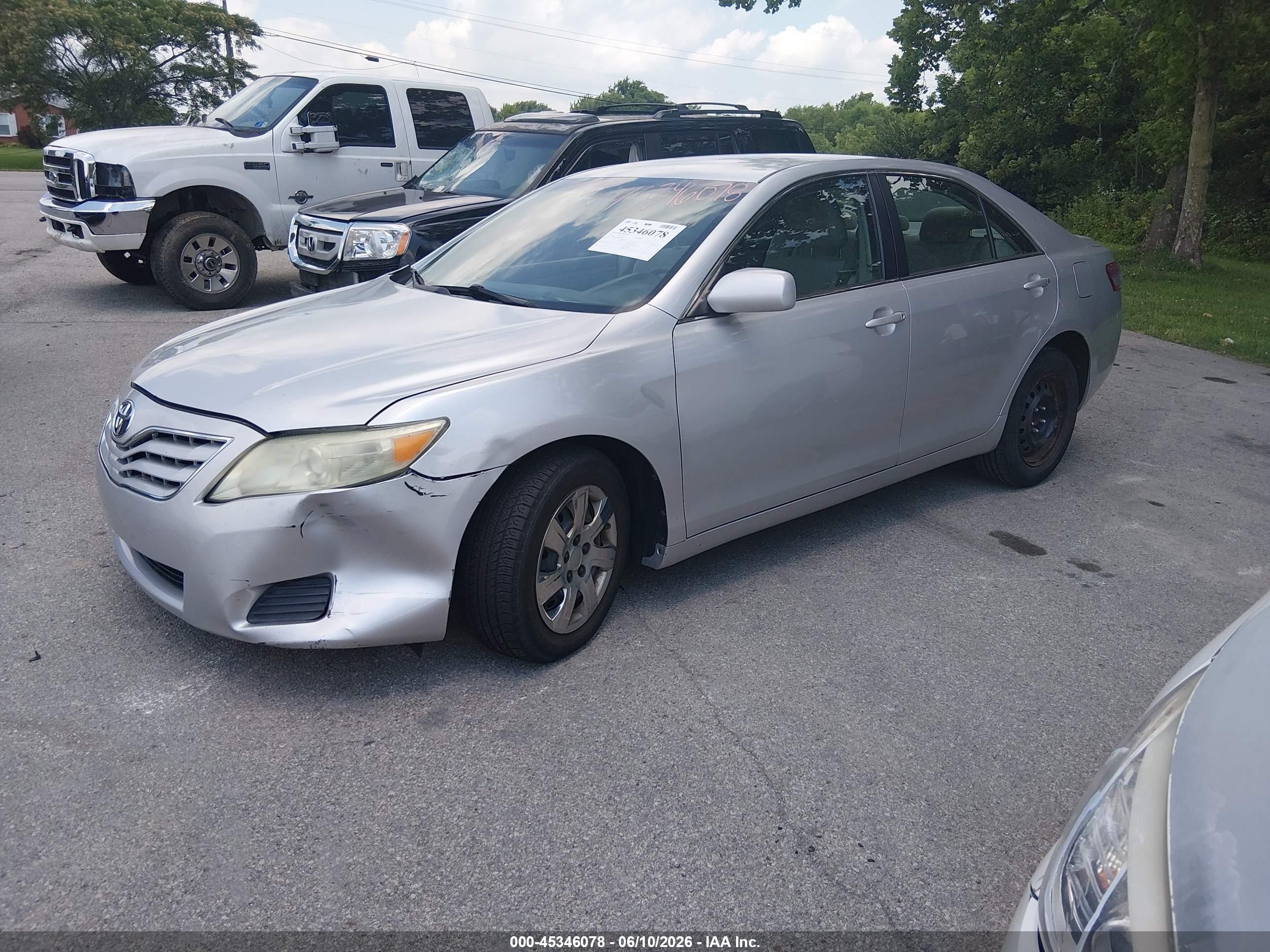 2011 Toyota Camry   Gray vin: 4T1BF3EK1BU687418