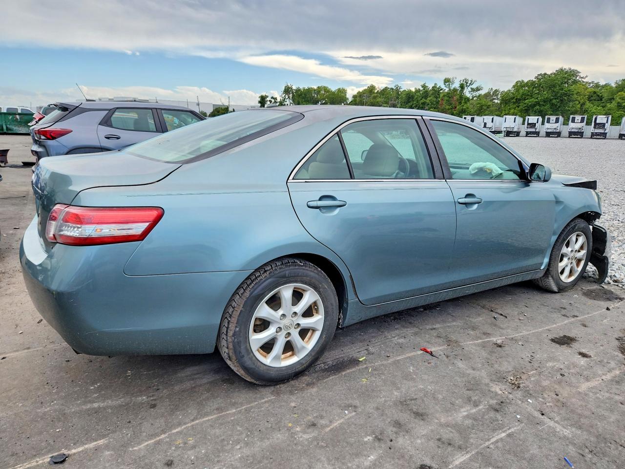2011 Toyota Camry Le Green vin: 4T1BF3EK1BU699522