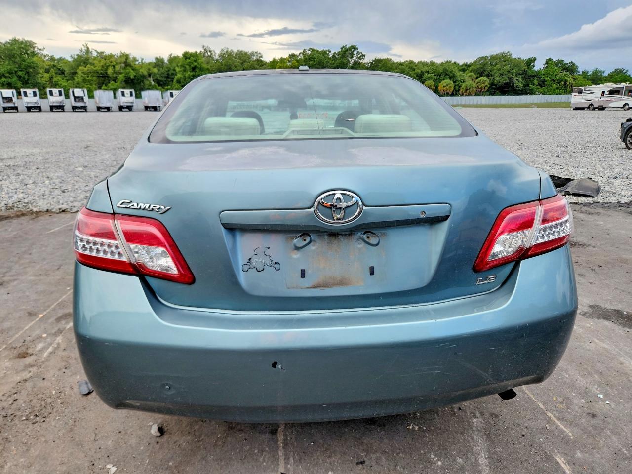 2011 Toyota Camry Le Green vin: 4T1BF3EK1BU699522