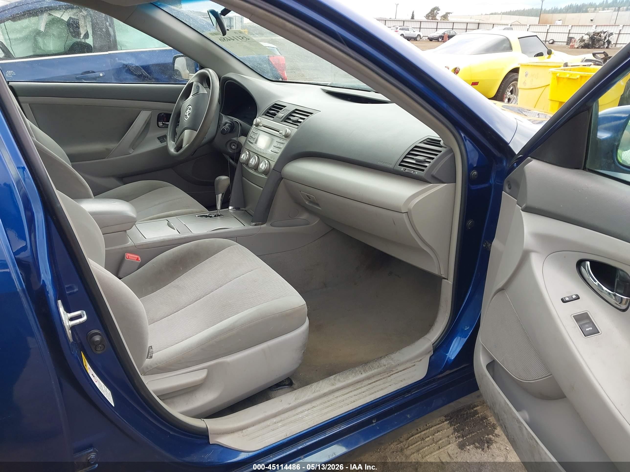 2011 Toyota Camry Le Blue vin: 4T1BF3EK1BU719946