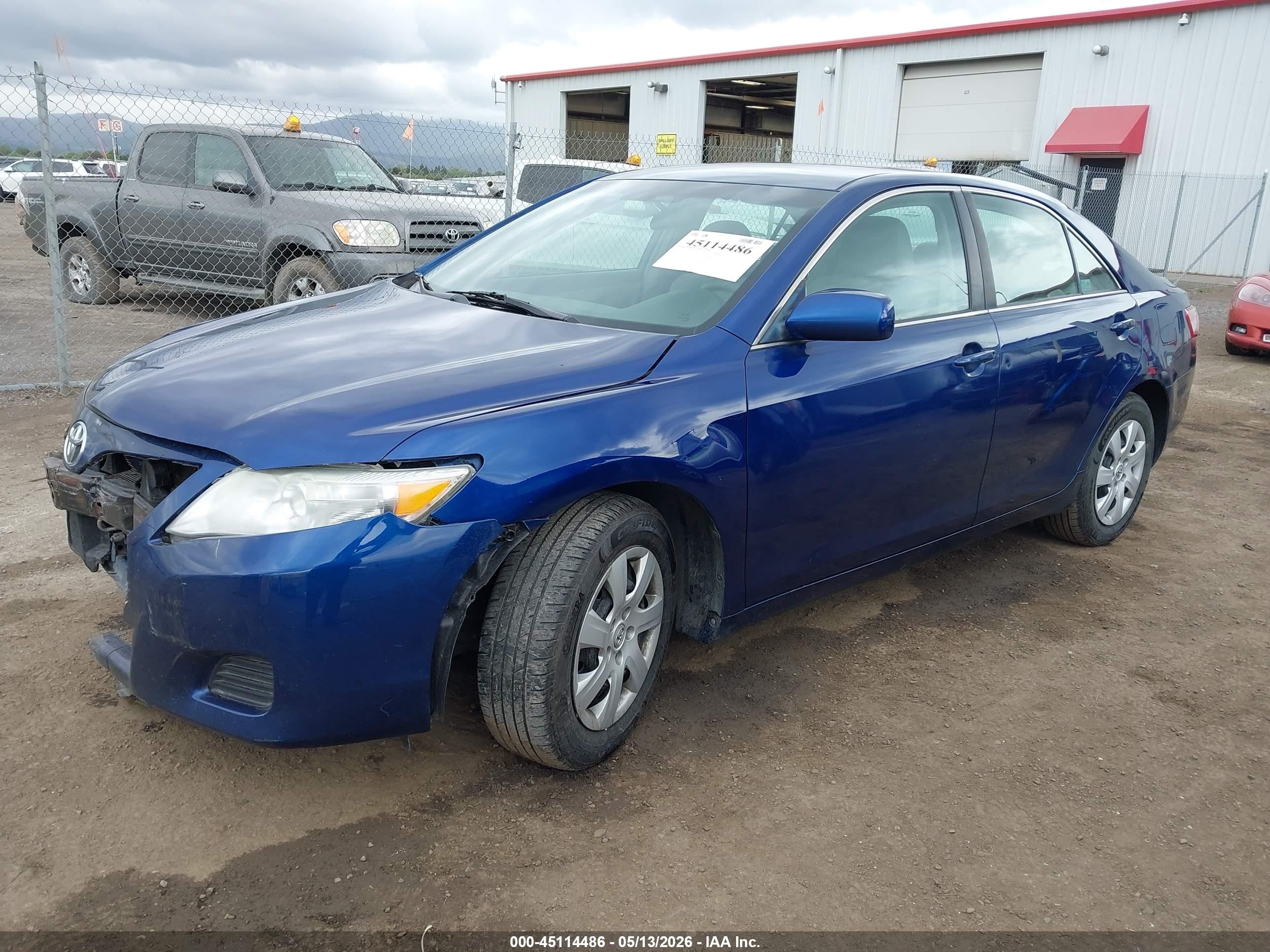 2011 Toyota Camry Le Blue vin: 4T1BF3EK1BU719946