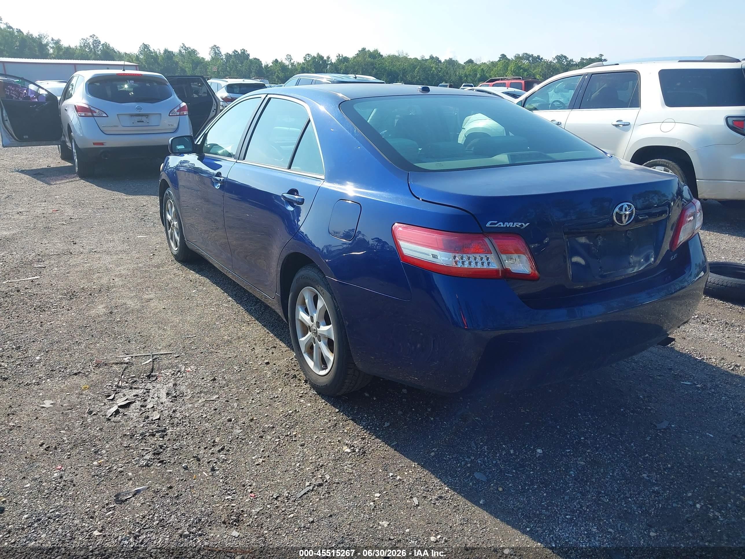 2011 Toyota Camry Le Blue vin: 4T1BF3EK1BU721132