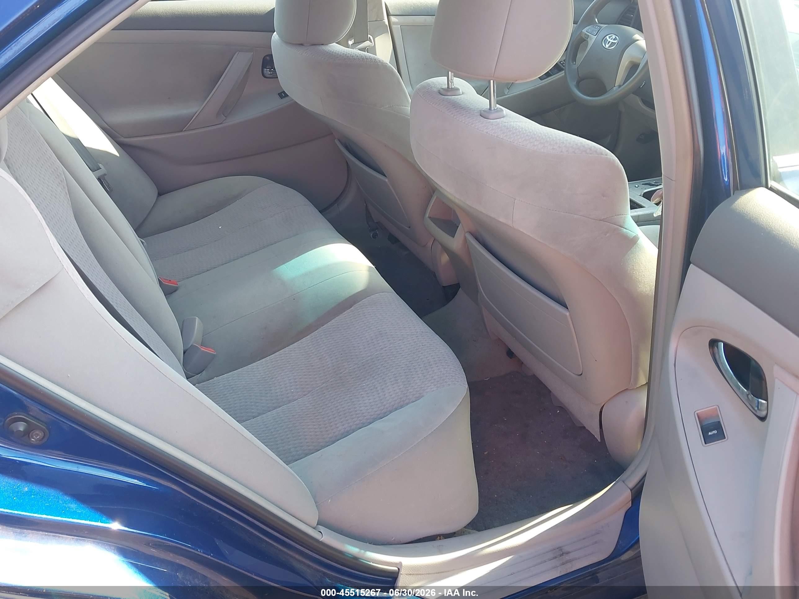 2011 Toyota Camry Le Blue vin: 4T1BF3EK1BU721132