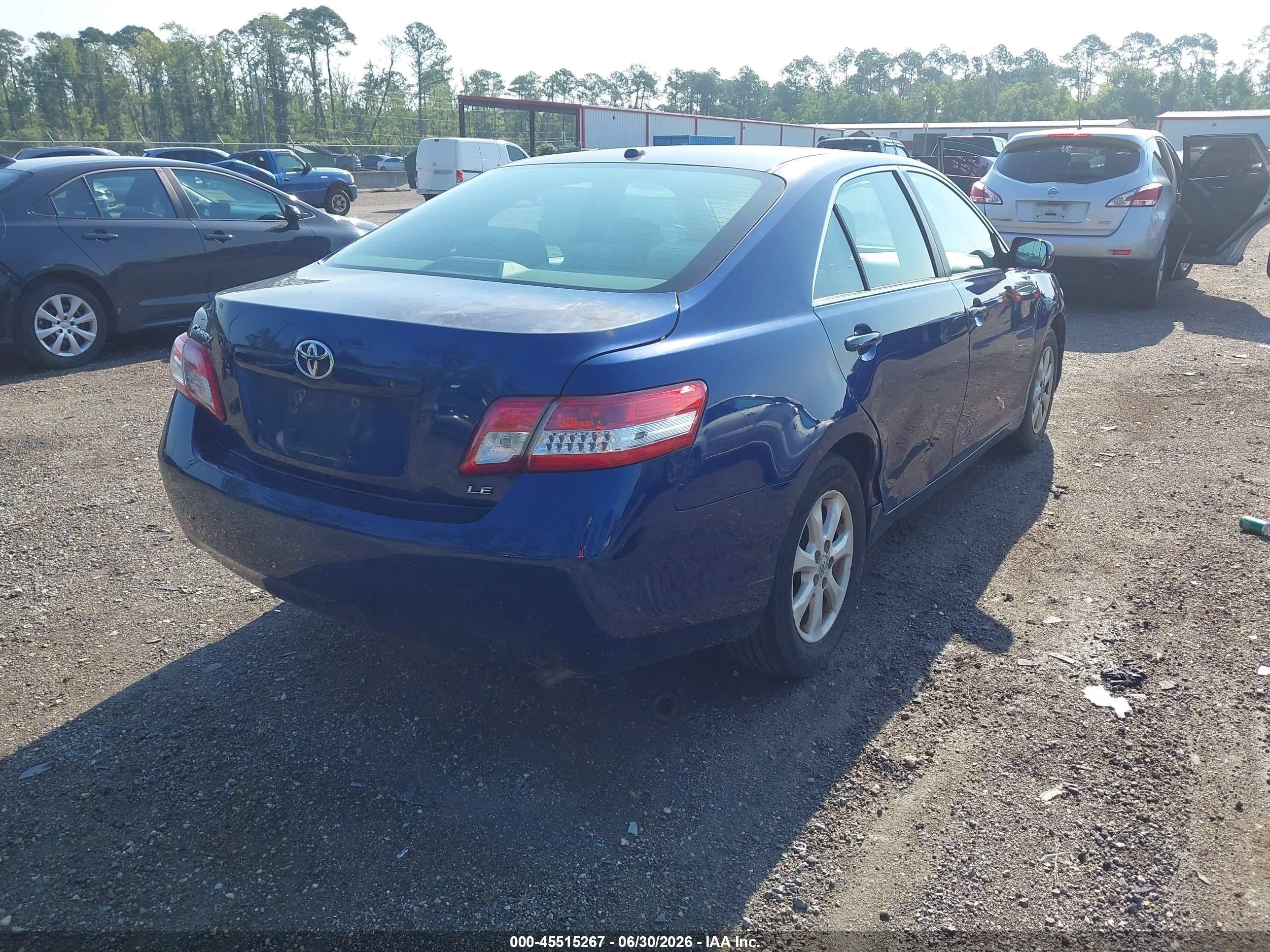 2011 Toyota Camry Le Blue vin: 4T1BF3EK1BU721132