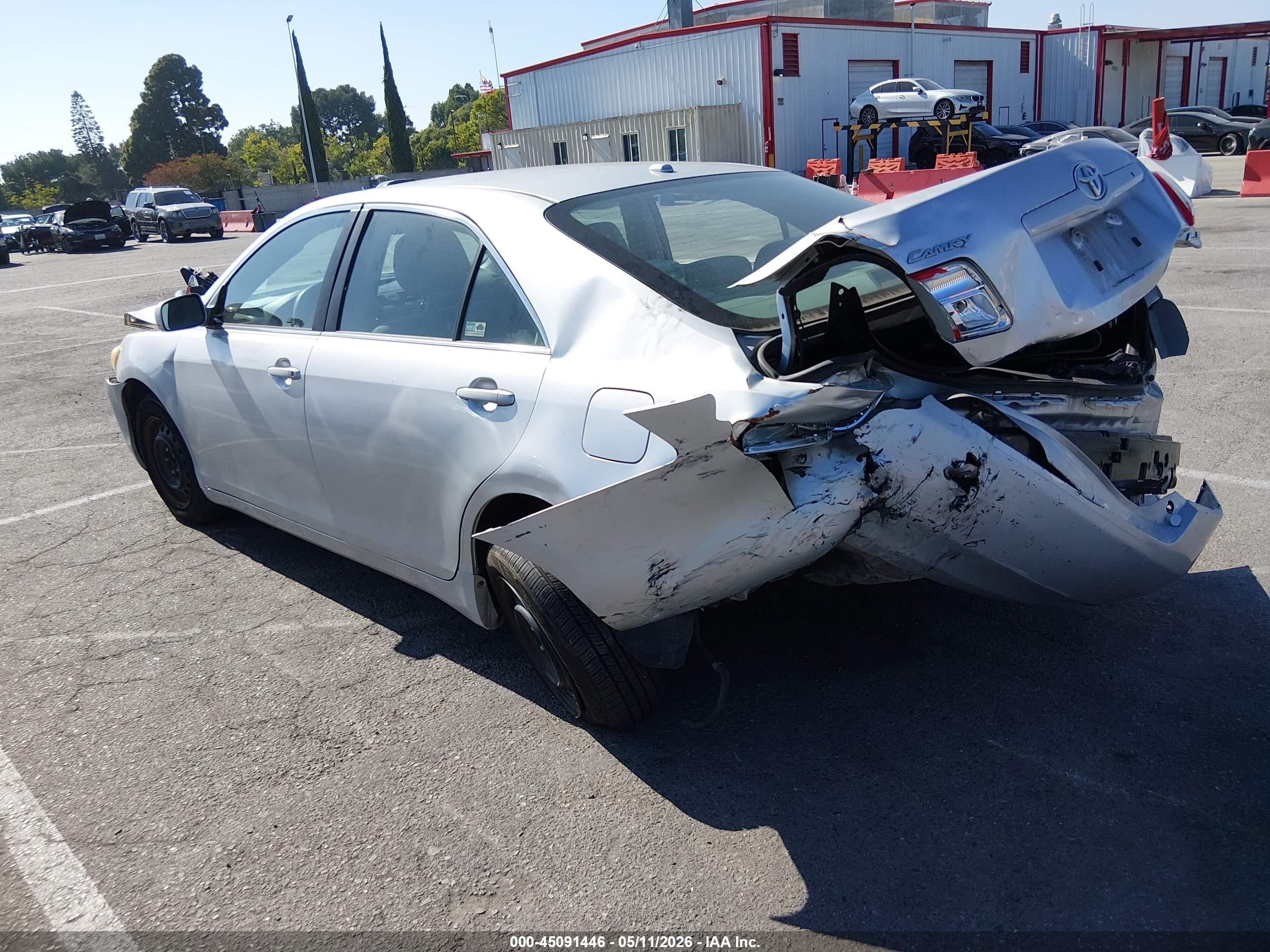 2011 Toyota Camry Le Gray vin: 4T1BF3EK1BU747360