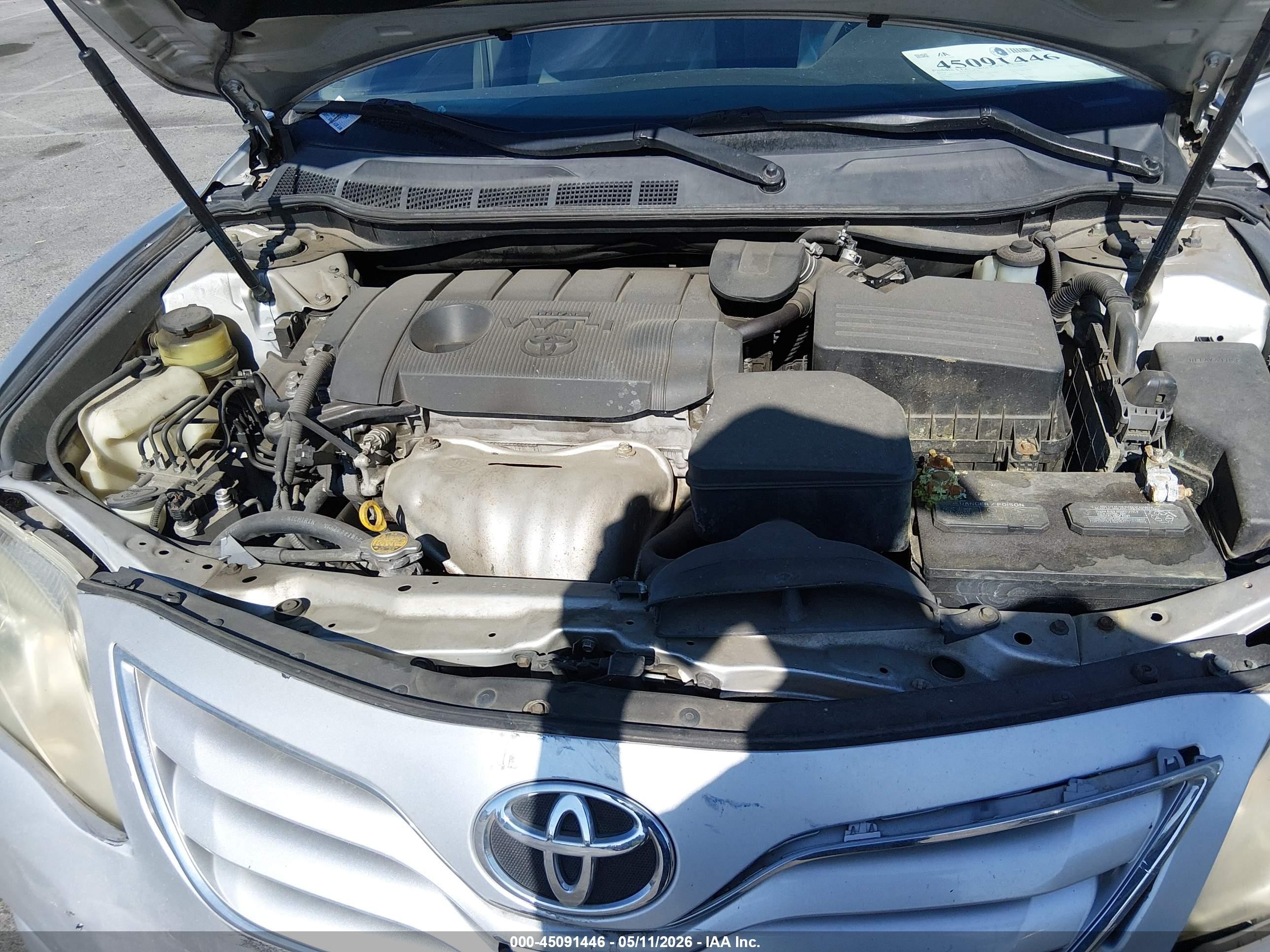 2011 Toyota Camry Le Gray vin: 4T1BF3EK1BU747360