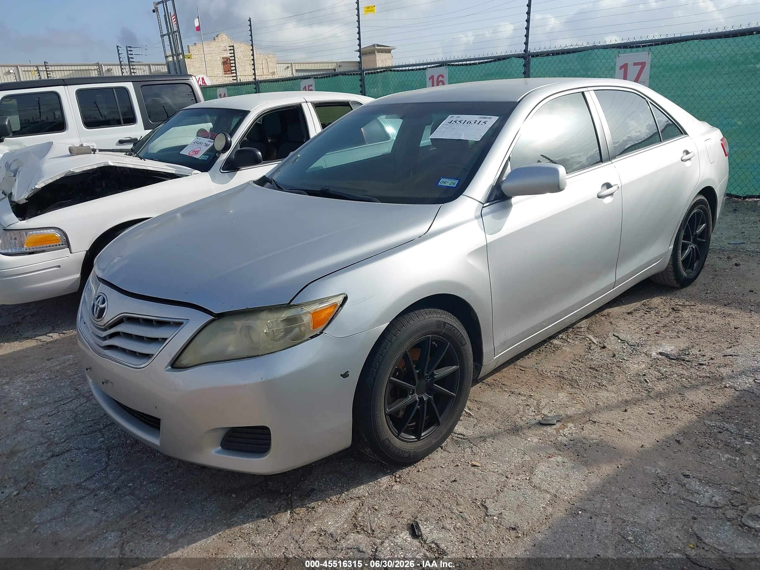 2011 Toyota Camry   Silver vin: 4T1BF3EK1BU751215