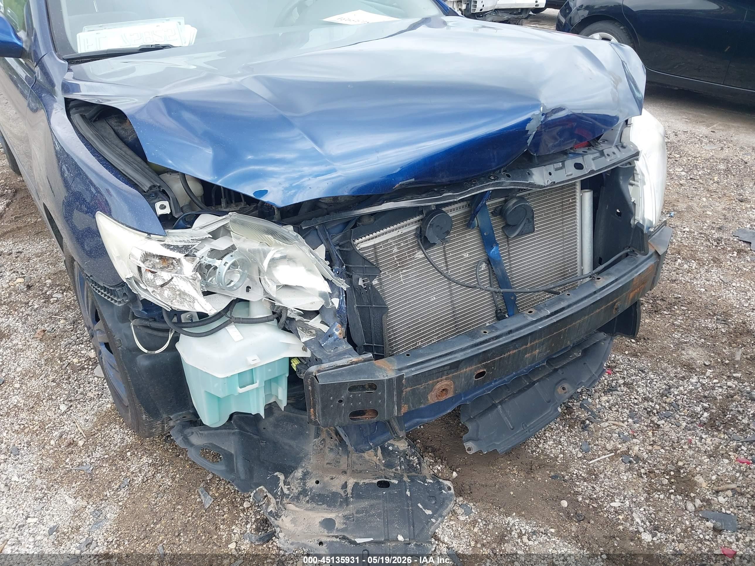 2011 Toyota Camry Le Blue vin: 4T1BF3EK1BU751778