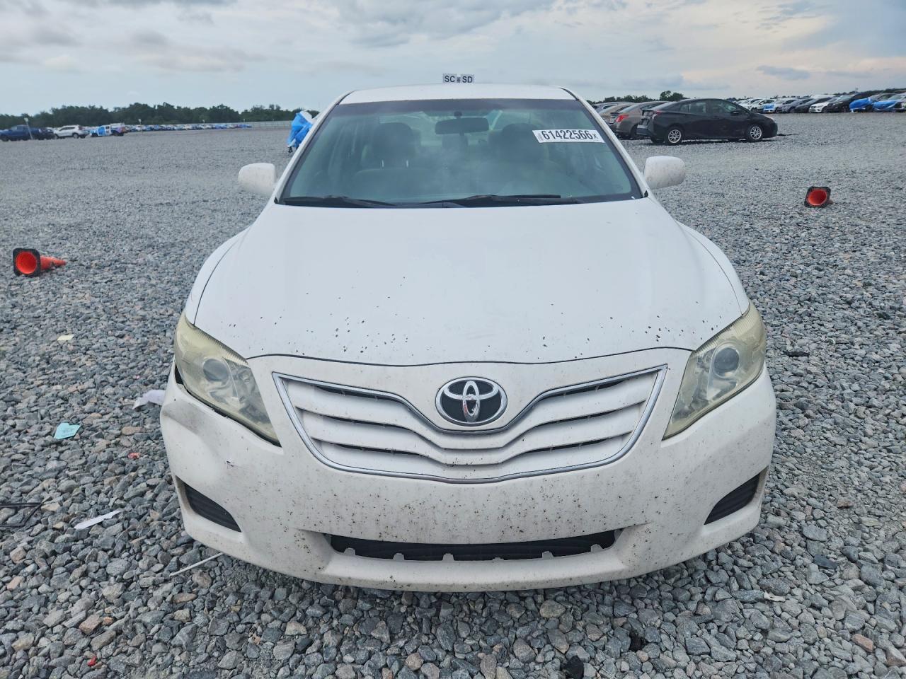 2011 Toyota Camry Le White vin: 4T1BF3EK1BU770024