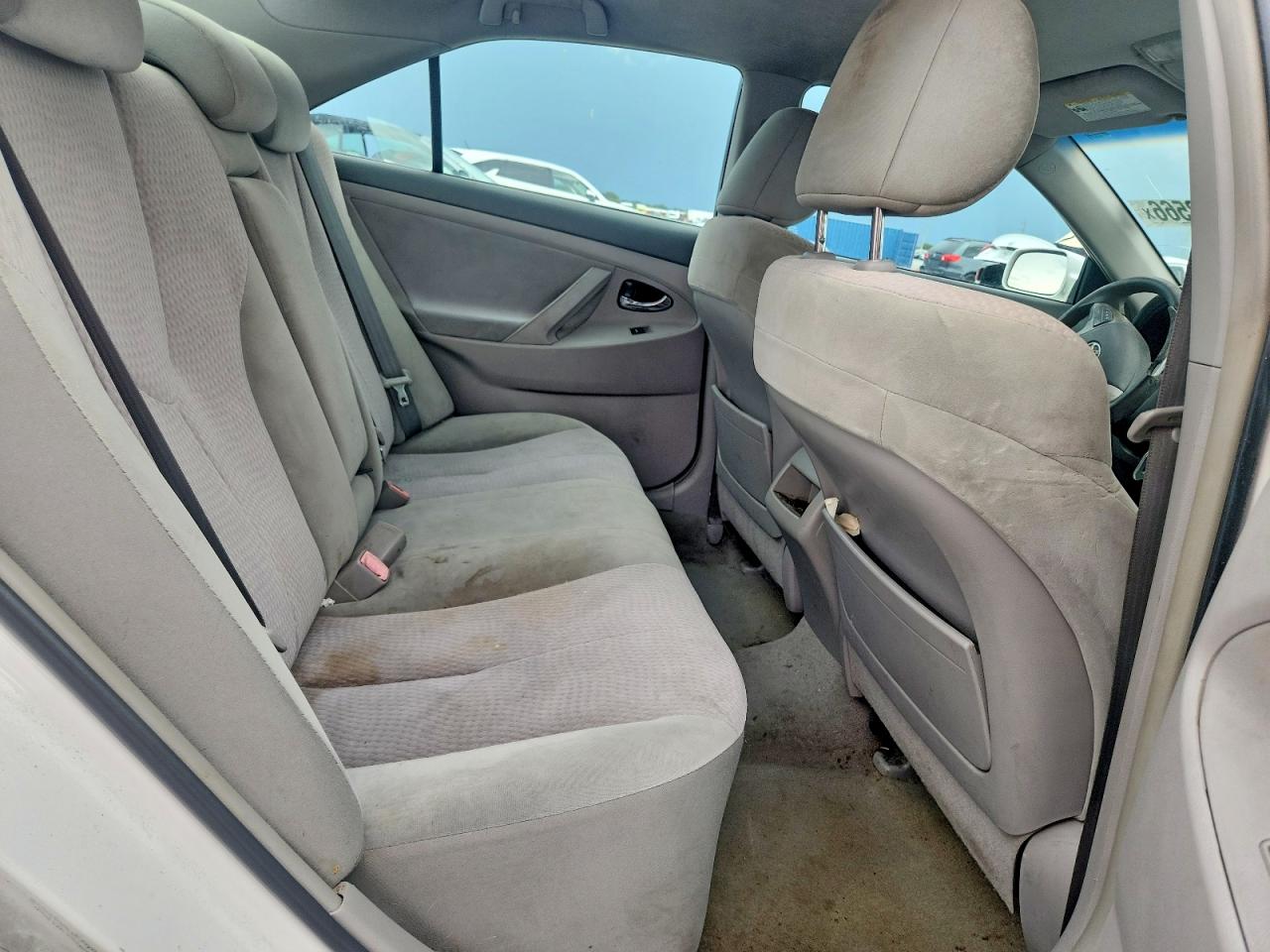 2011 Toyota Camry Le White vin: 4T1BF3EK1BU770024