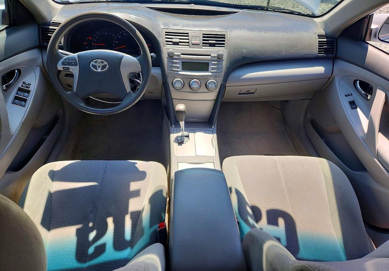 2010 Toyota Camry Base Silver vin: 4T1BF3EK2AU009954