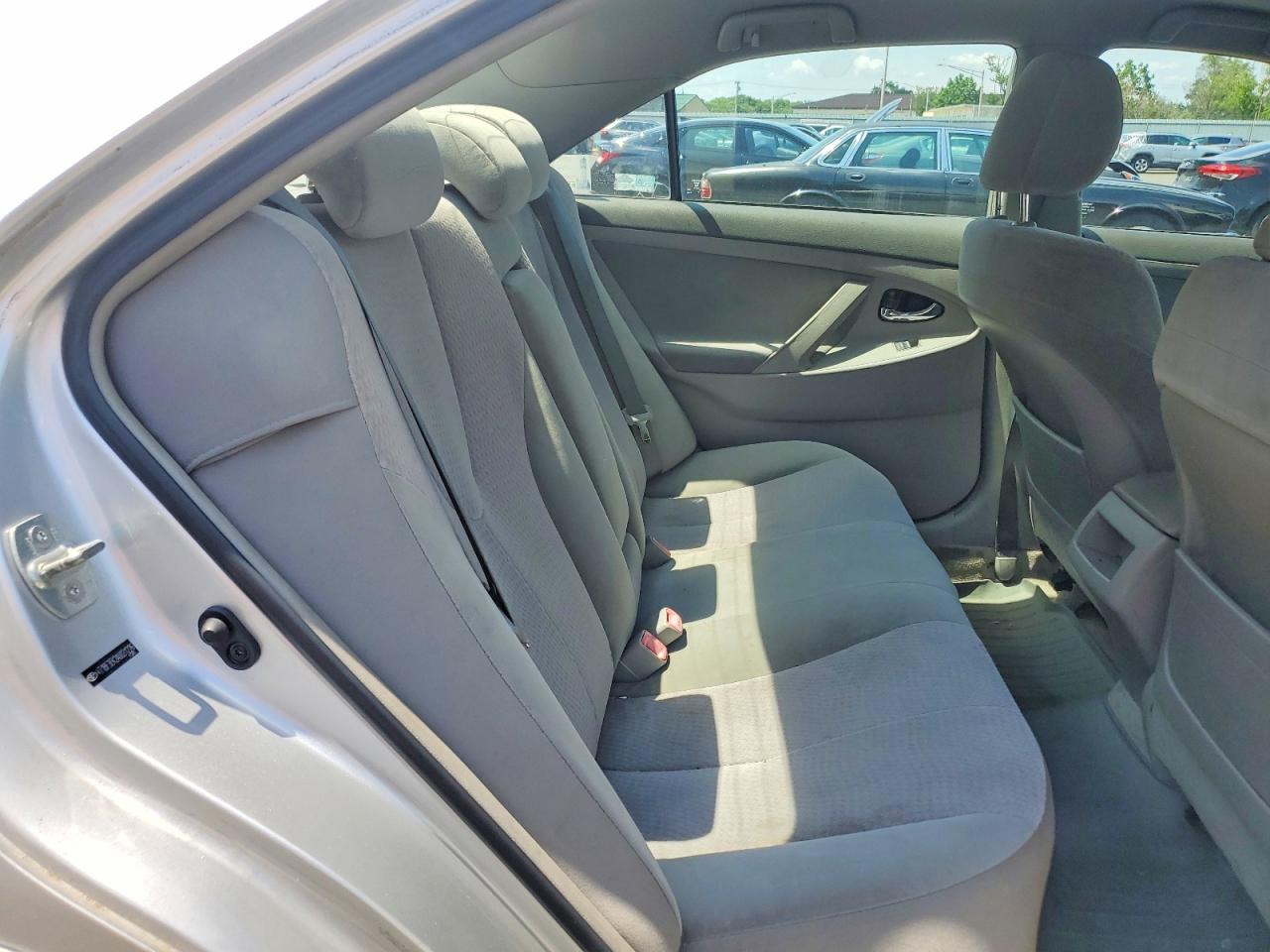 2010 Toyota Camry Silver vin: 4T1BF3EK2AU031226
