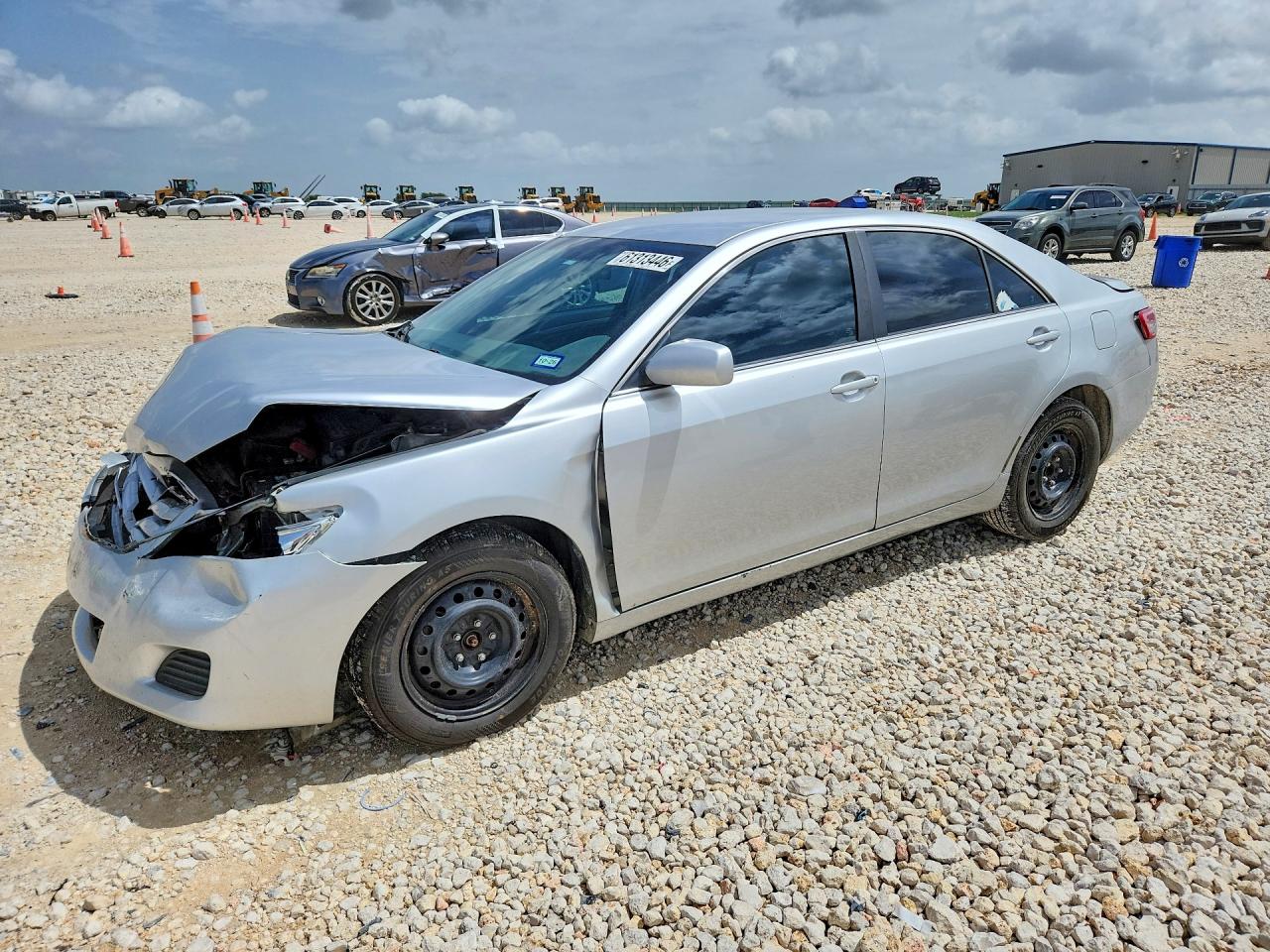 2010 Toyota Camry Le Silver vin: 4T1BF3EK2AU047023