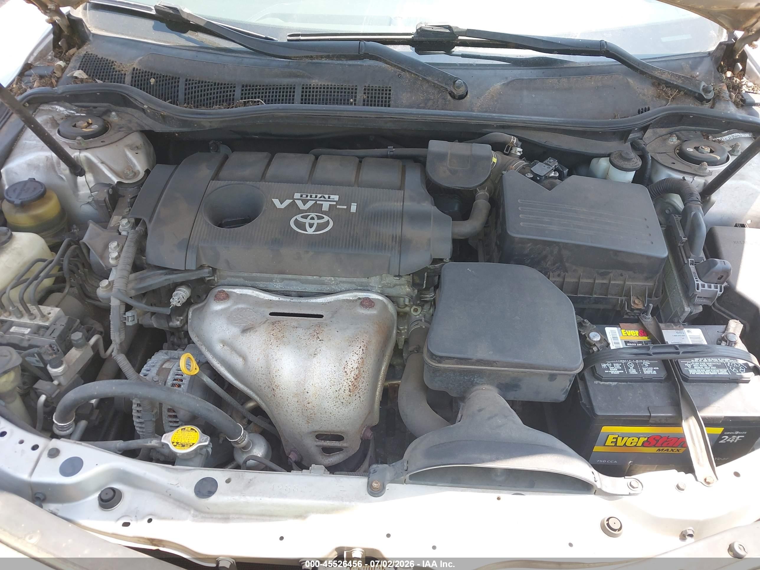 2010 Toyota Camry Le Silver vin: 4T1BF3EK2AU051606