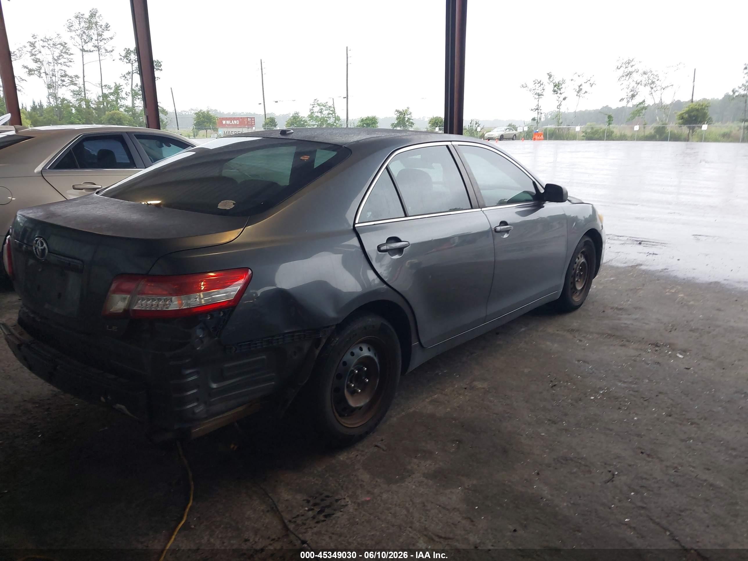 2010 Toyota Camry Le Dark Blue vin: 4T1BF3EK2AU056904