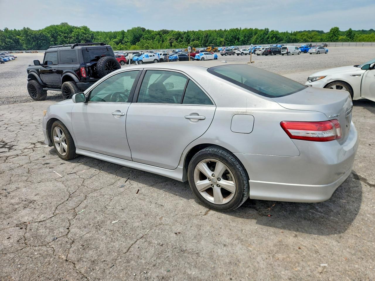 2010 Toyota Camry Se Silver vin: 4T1BF3EK2AU080555