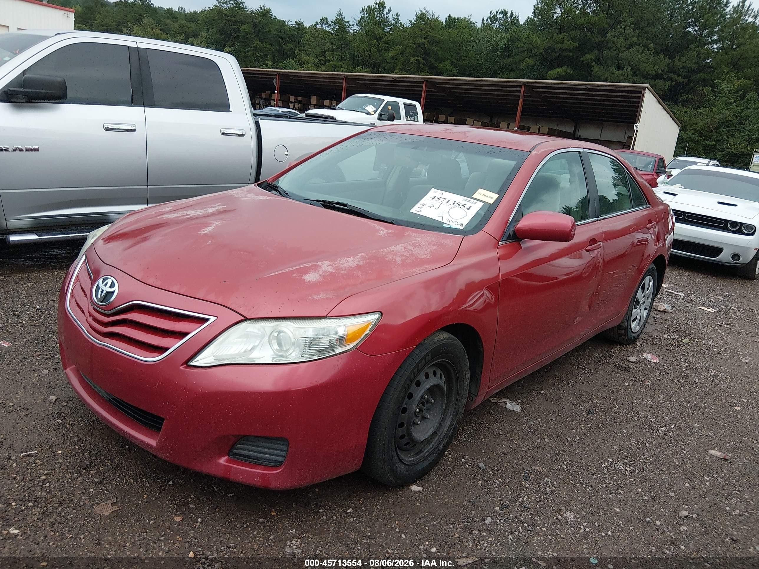 2010 Toyota Camry Le Red vin: 4T1BF3EK2AU089708