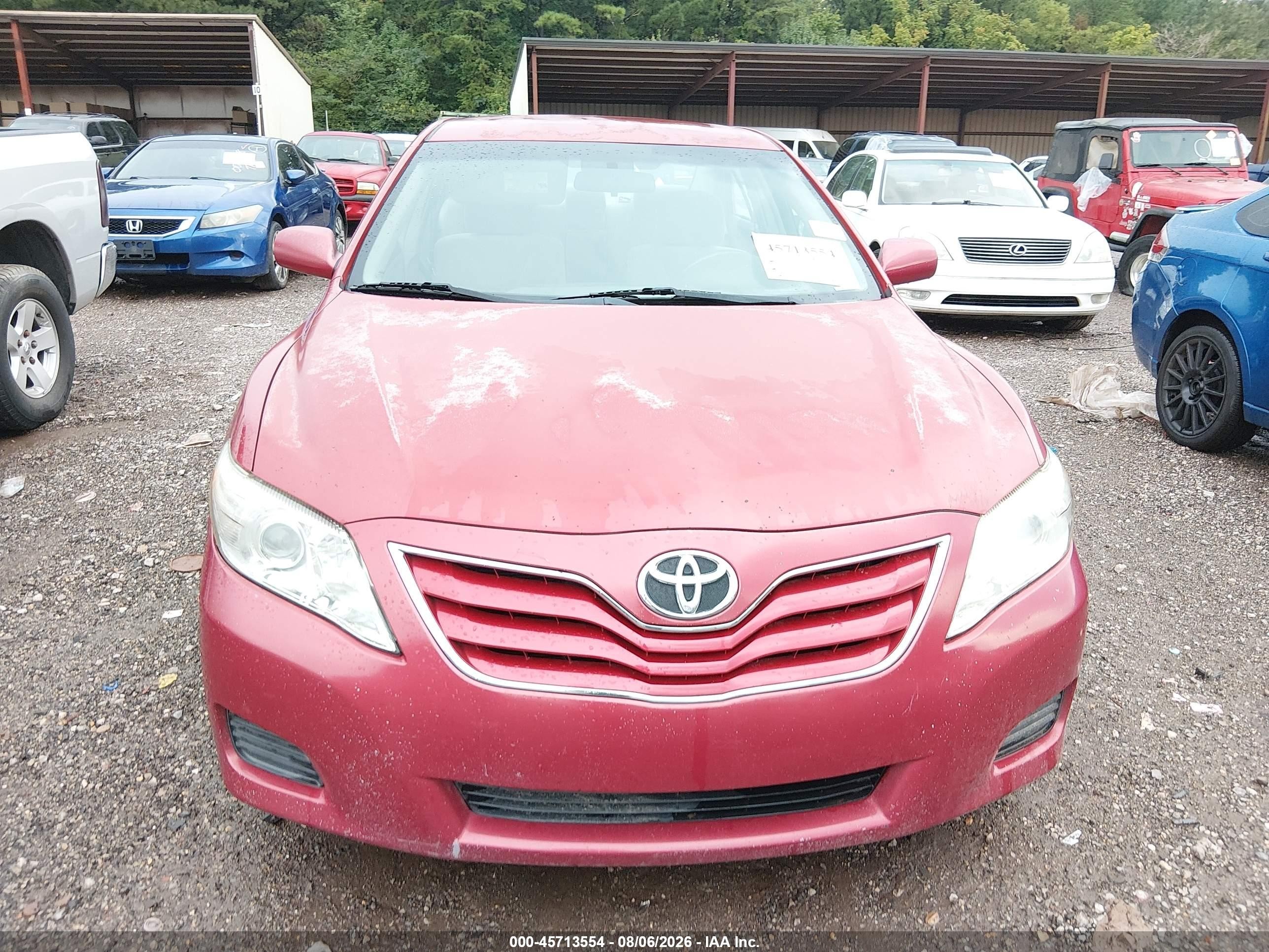 2010 Toyota Camry Le Red vin: 4T1BF3EK2AU089708
