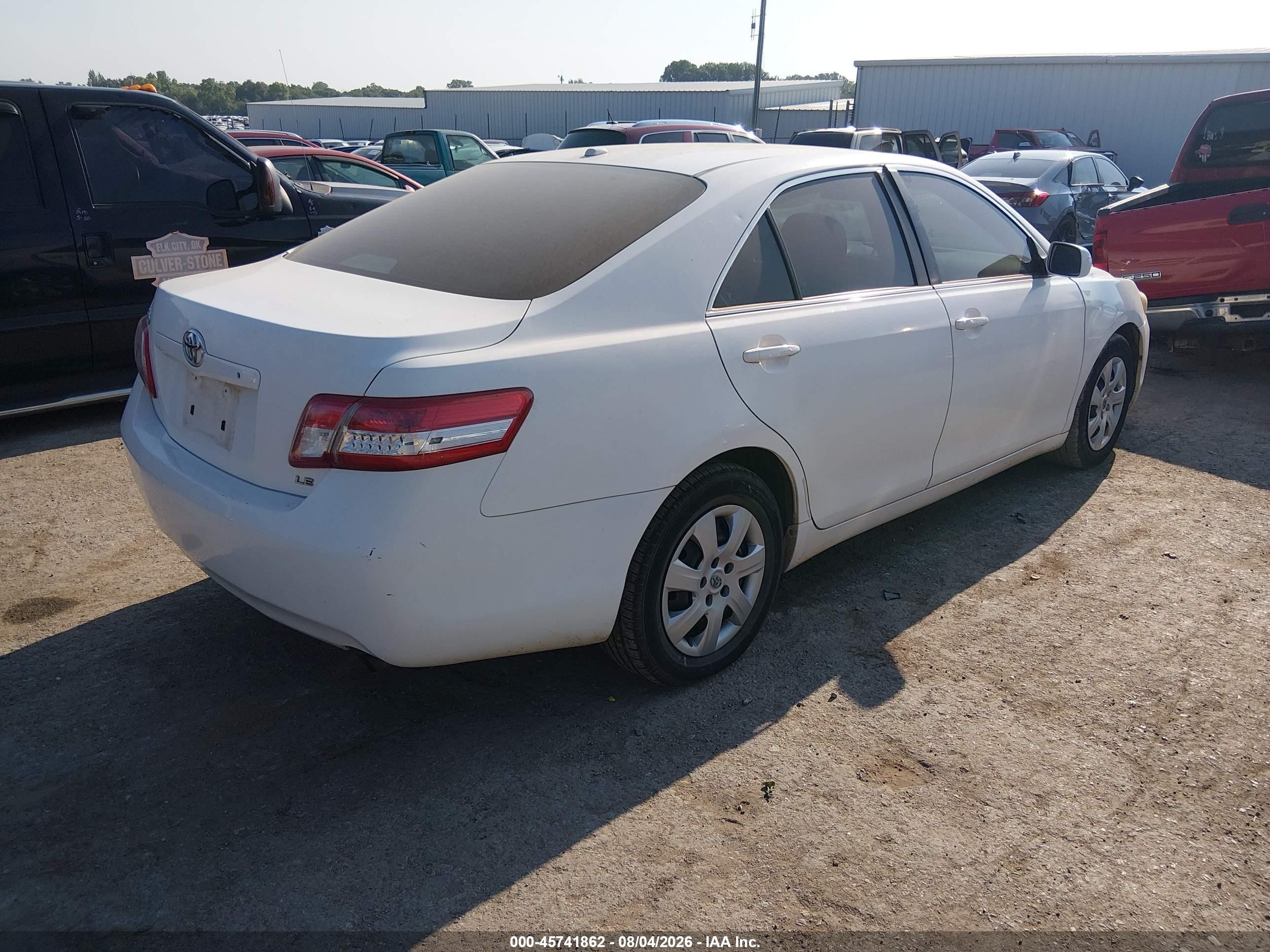 2010 Toyota Camry Le White vin: 4T1BF3EK2AU545447