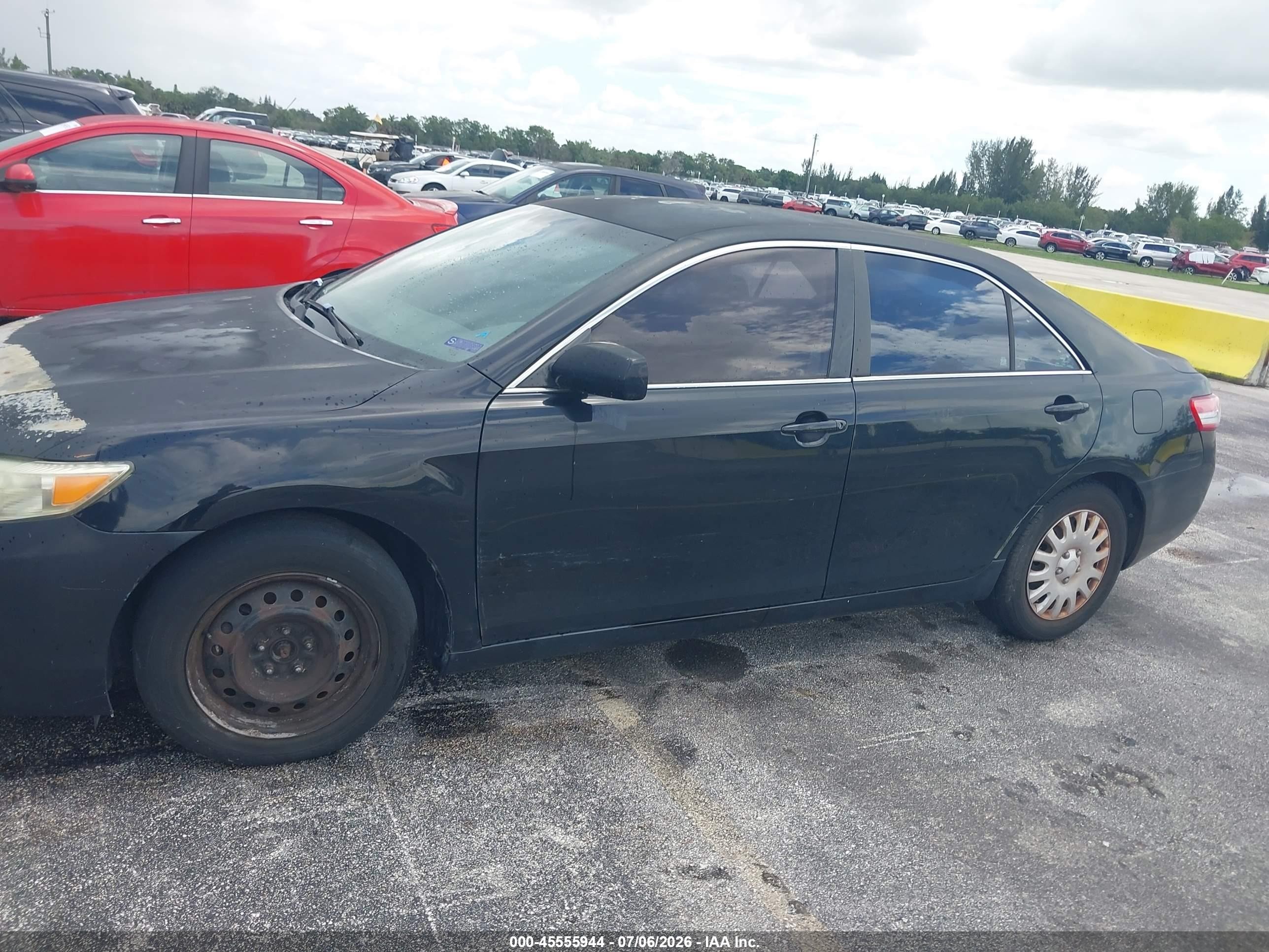 2010 Toyota Camry   Black vin: 4T1BF3EK2AU552107