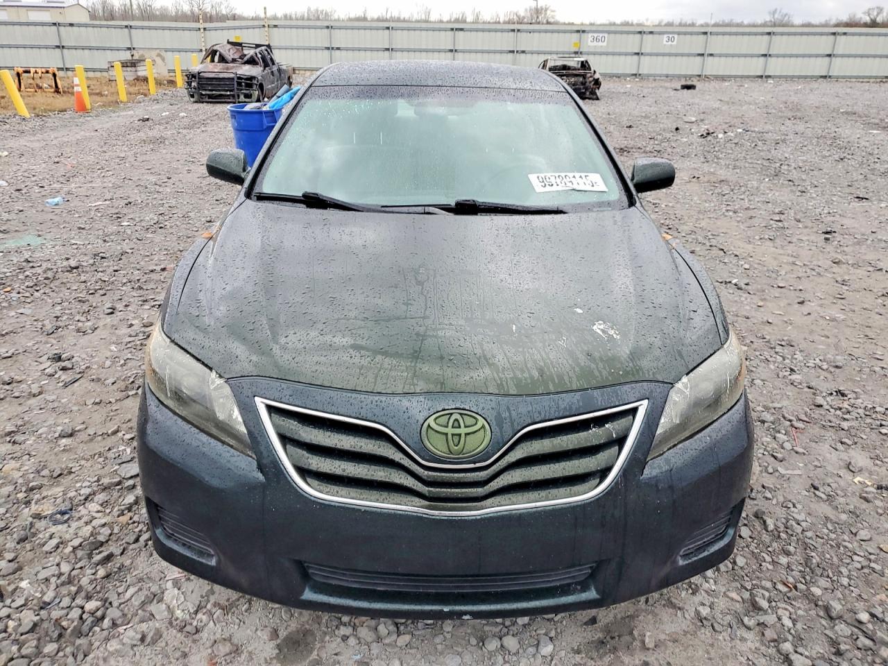 2010 Toyota Camry Base Зеленый vin: 4T1BF3EK2AU552320