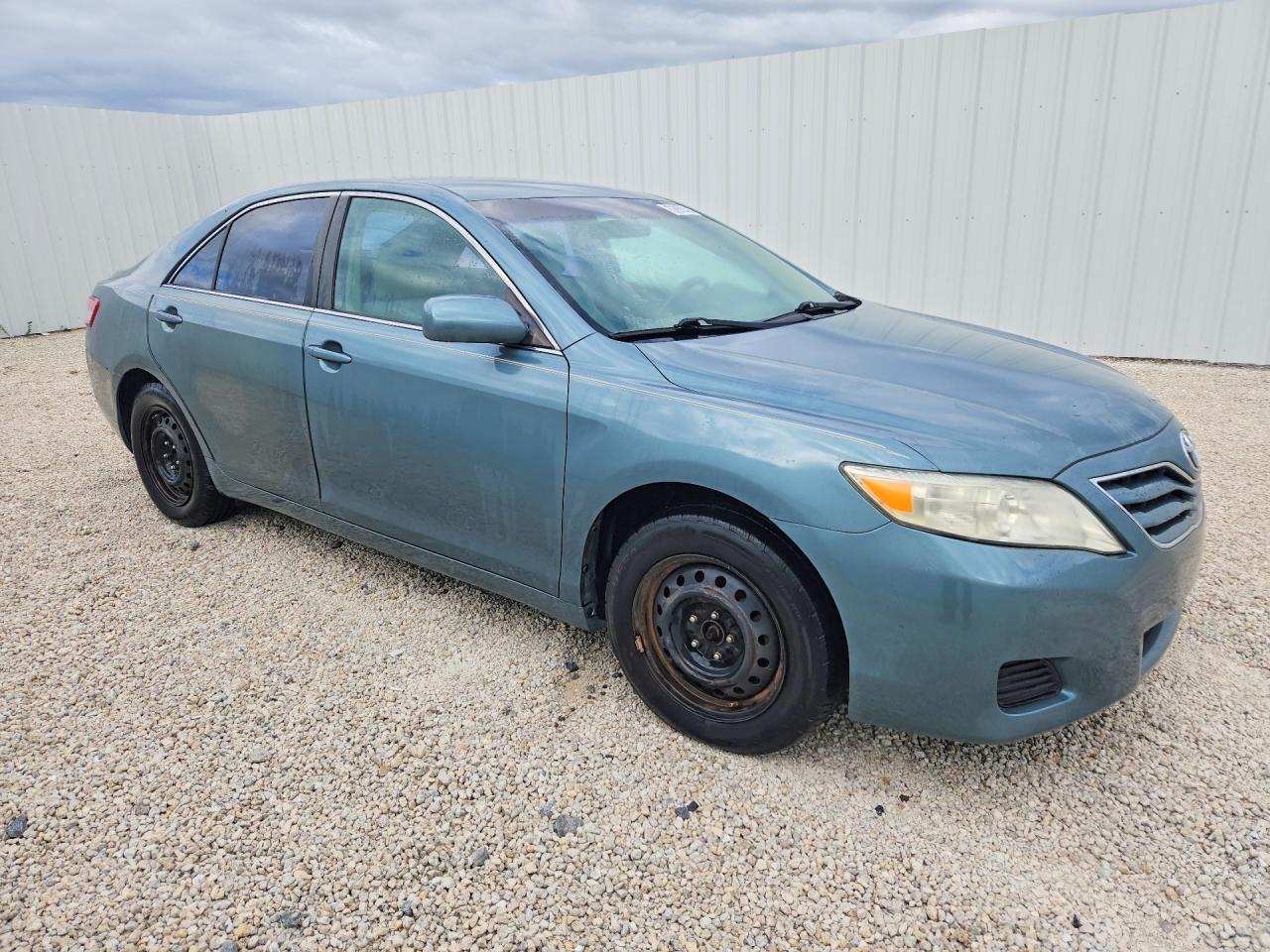2010 Toyota Camry Le Teal vin: 4T1BF3EK2AU554519