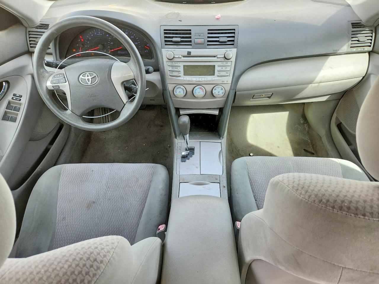 2010 Toyota Camry Le White vin: 4T1BF3EK2AU562023