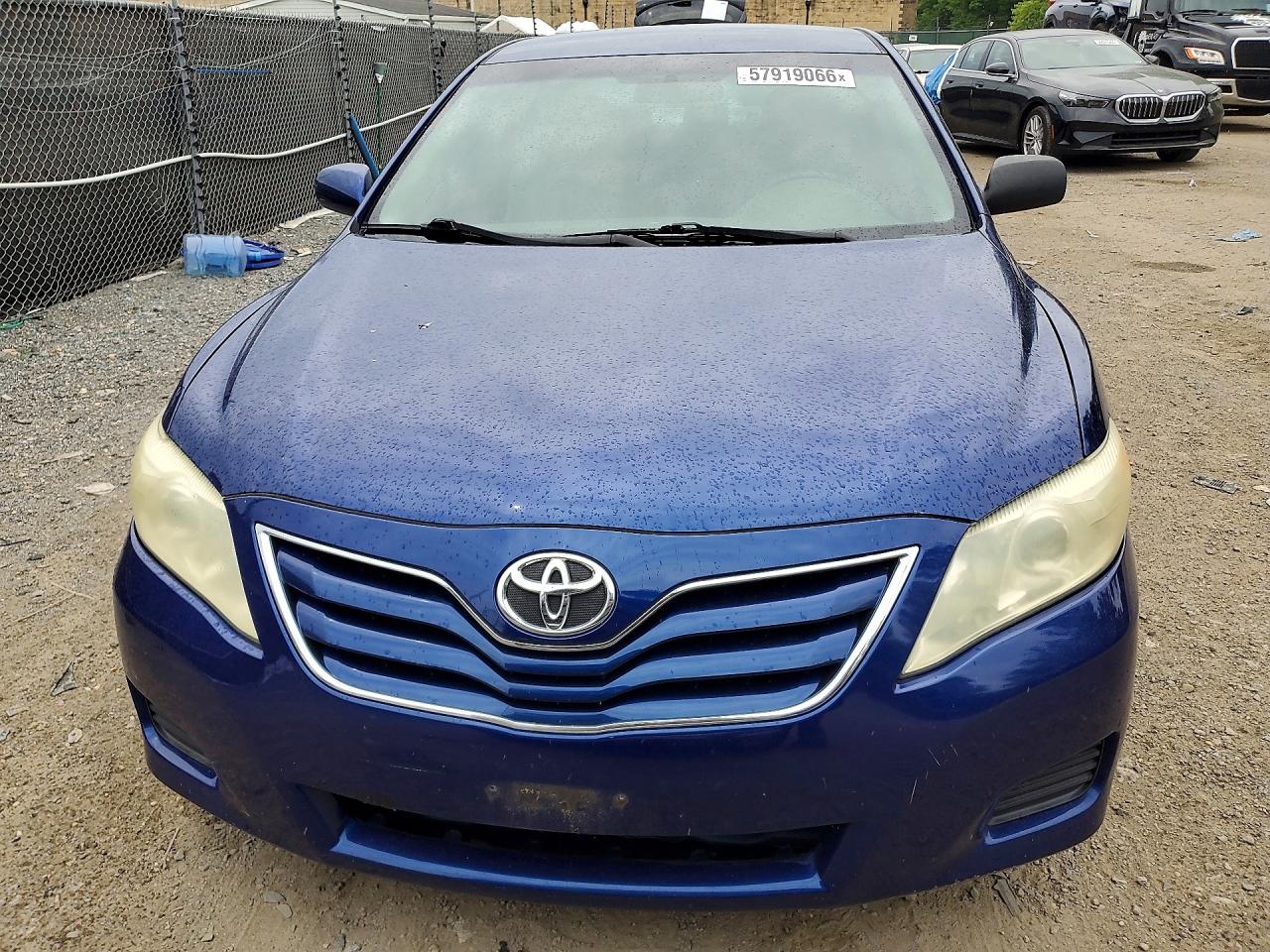 2010 Toyota Camry Le Blue vin: 4T1BF3EK2AU566220