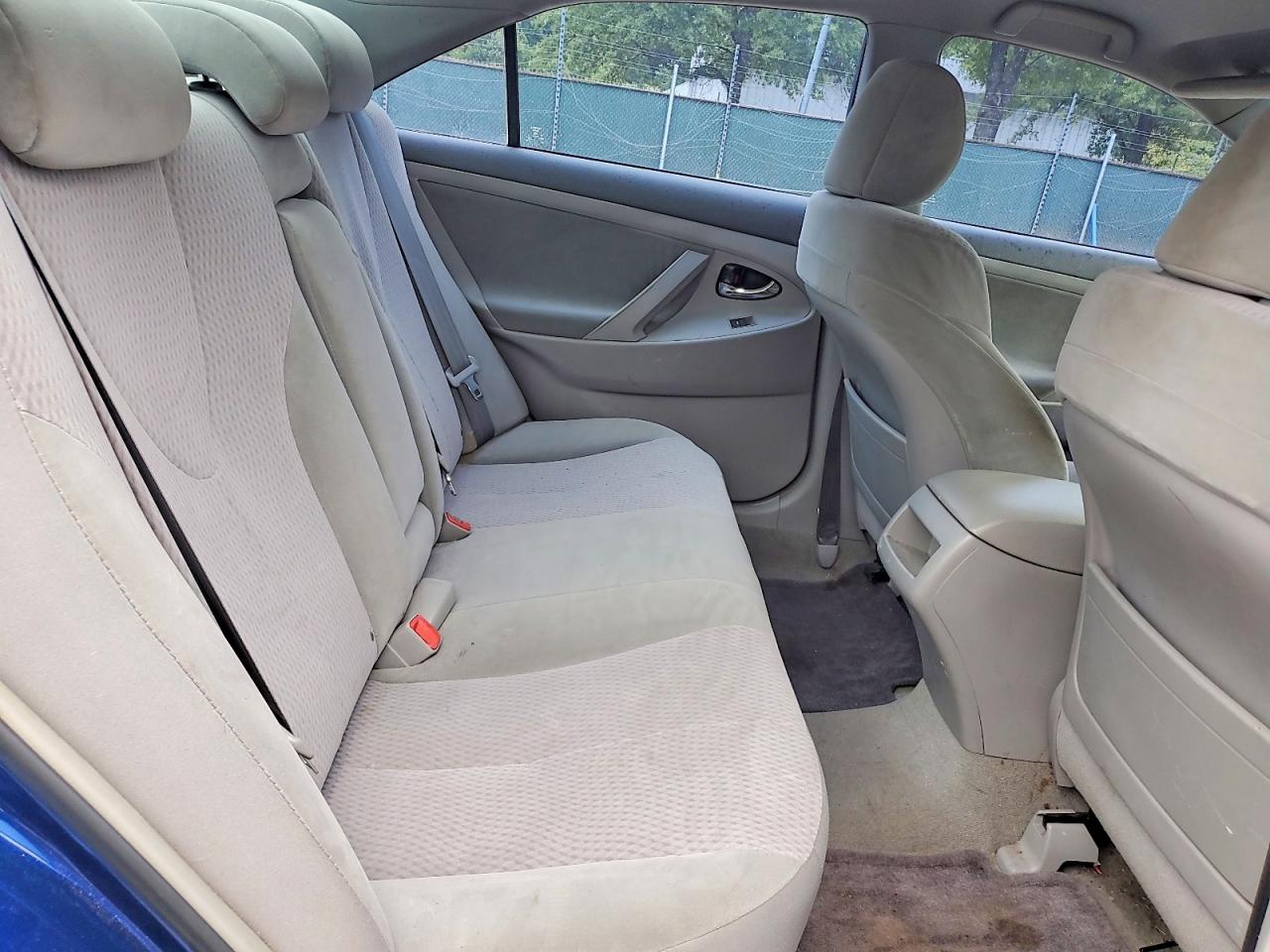 2010 Toyota Camry Le Blue vin: 4T1BF3EK2AU566220